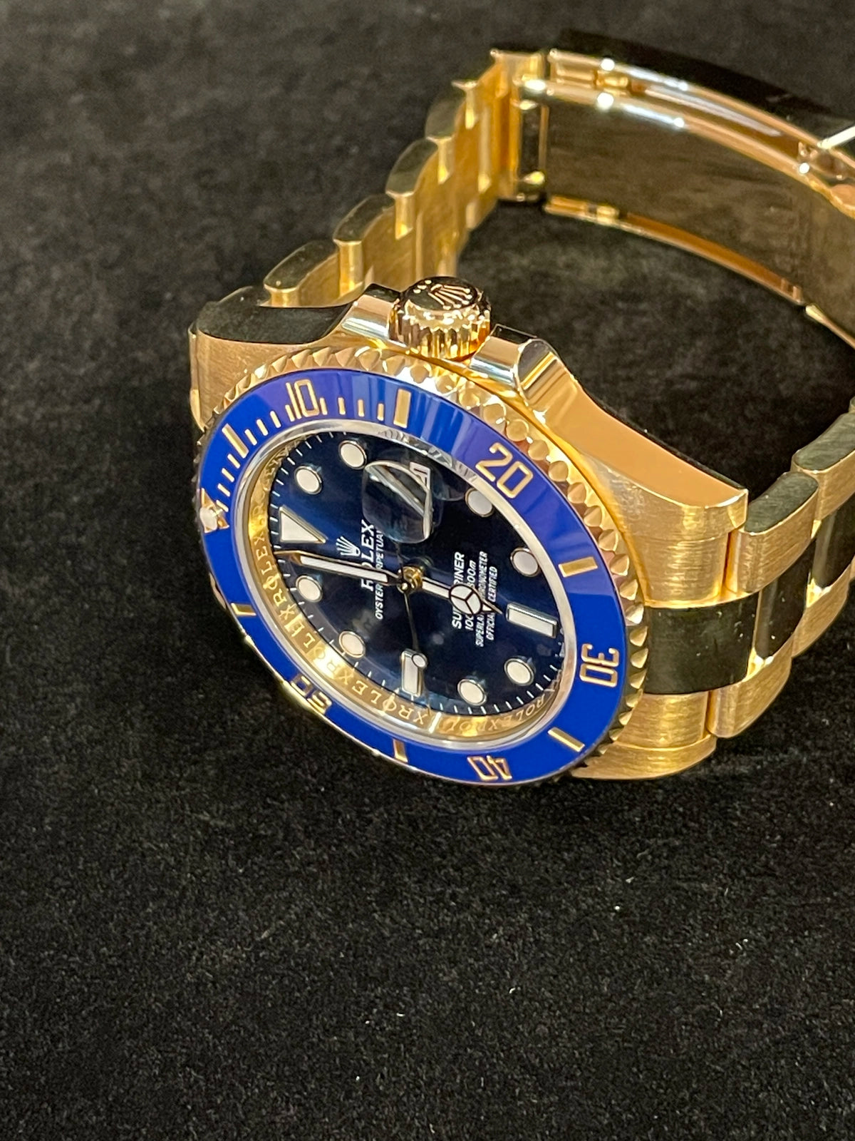 2021 Rolex Submariner 126618LB Blue Dial 18kt Oyster With Papers 41mm