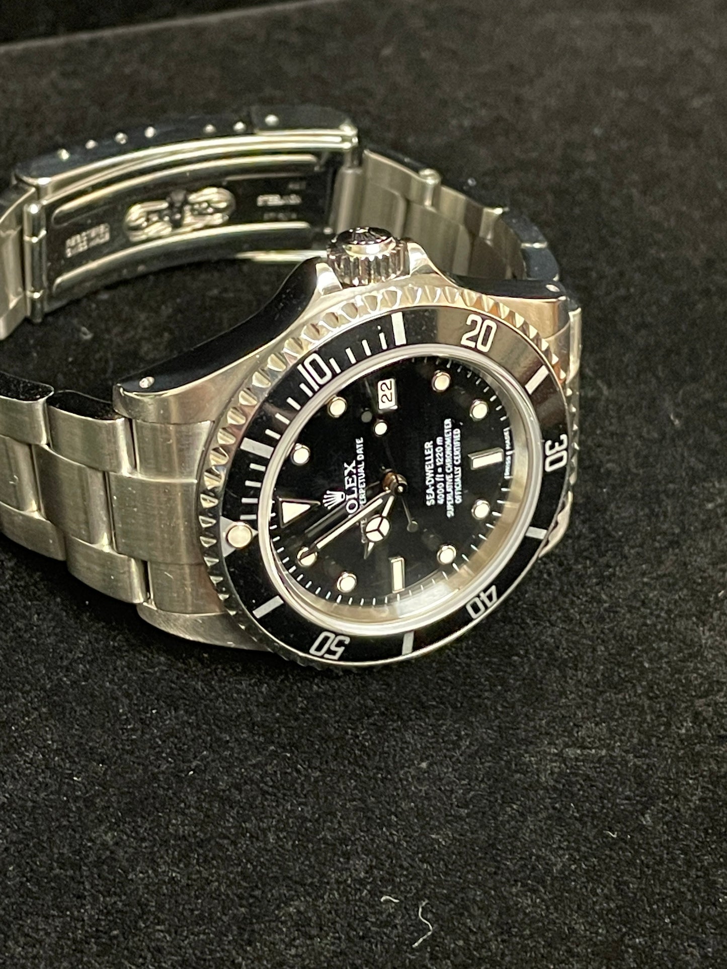 2000 Rolex Sea-Dweller 16600 Black Dial SS Oyster With Papers 40mm