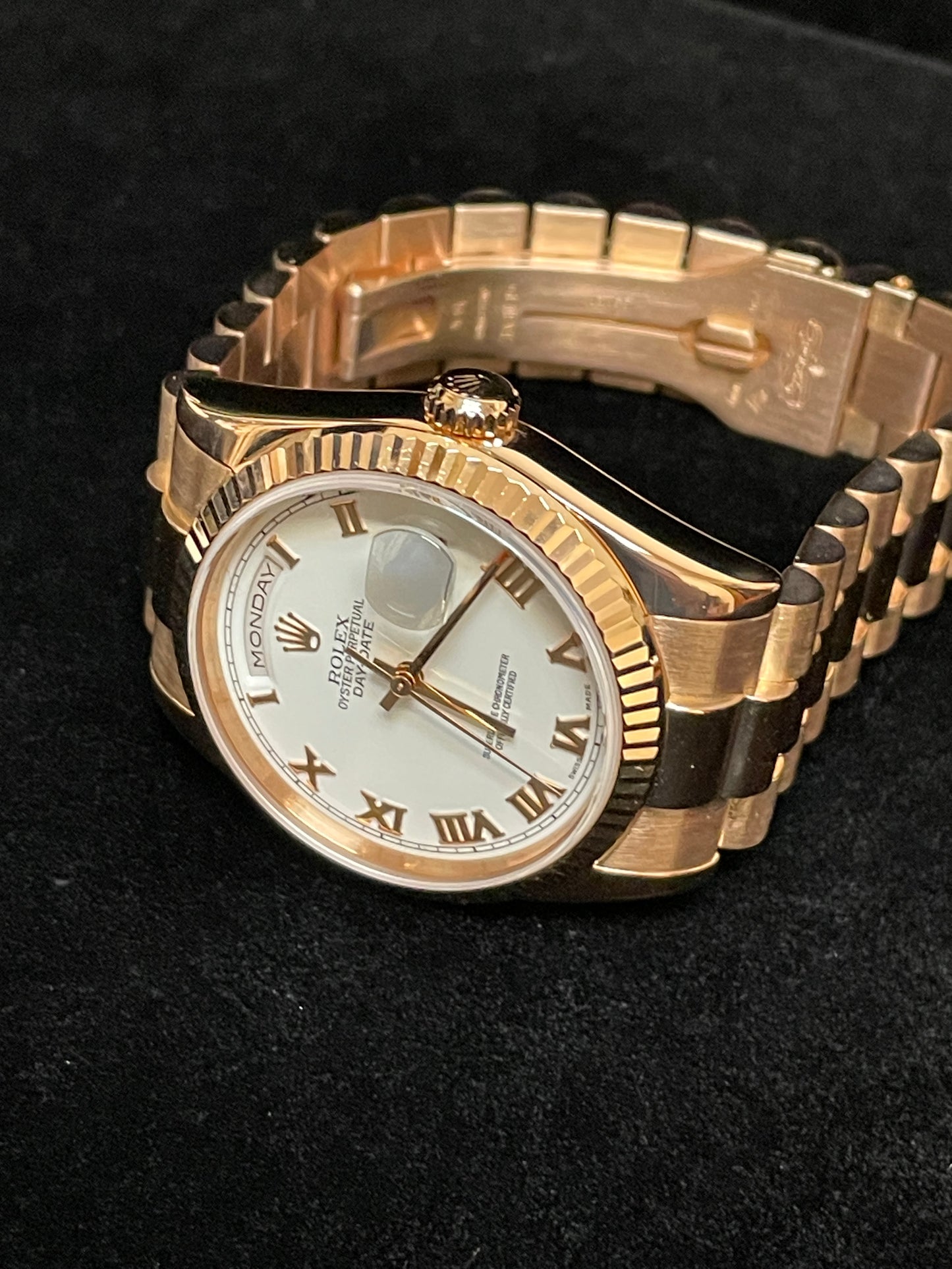 2002 Rolex Day-Date 118235 White Roman Dial 18kt President Rose W/Papers 36mm