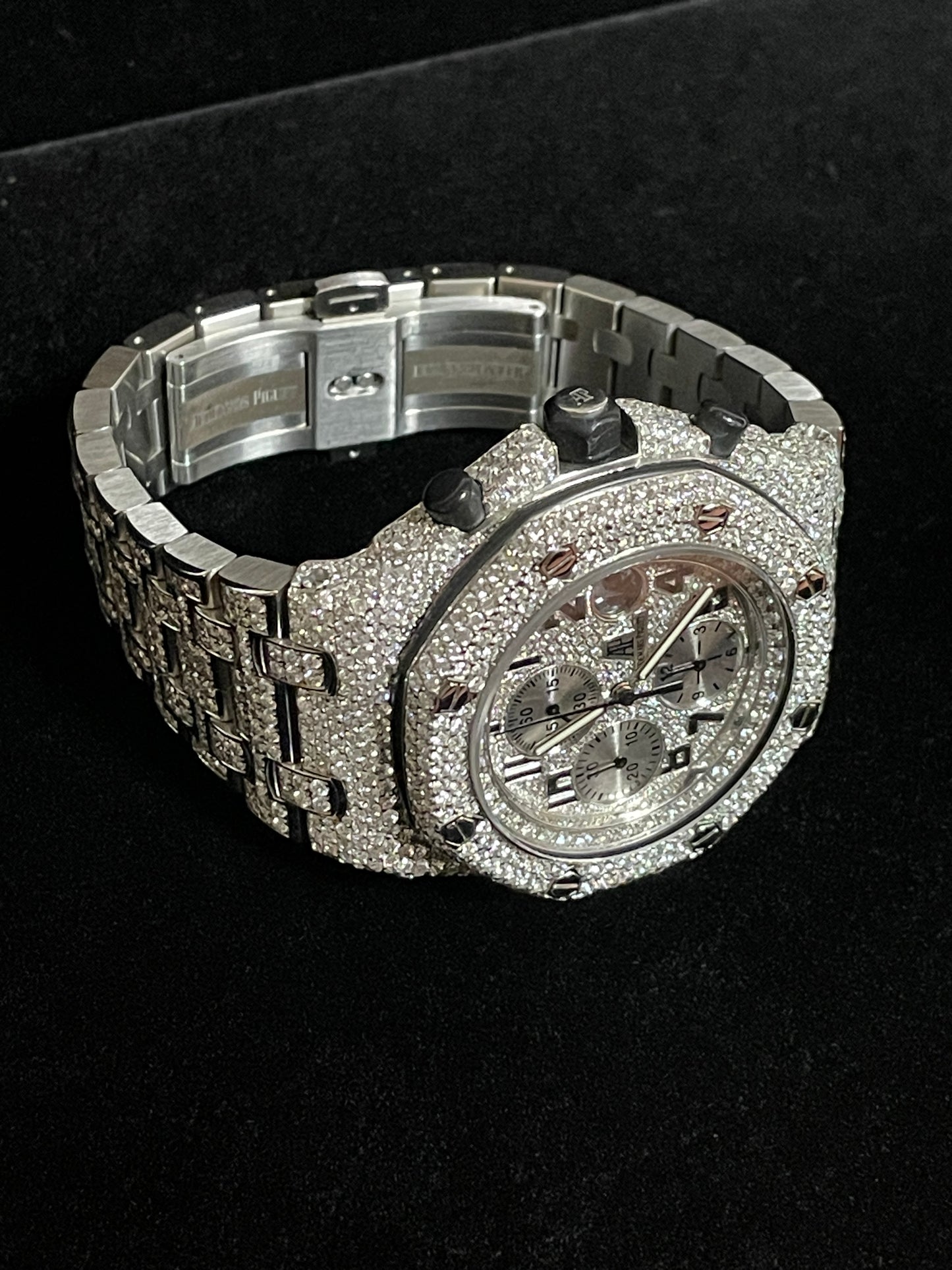 Audemars Piguet Royal Oak Offshore Chrono Iced Out 26020ST With 2 straps 42mm