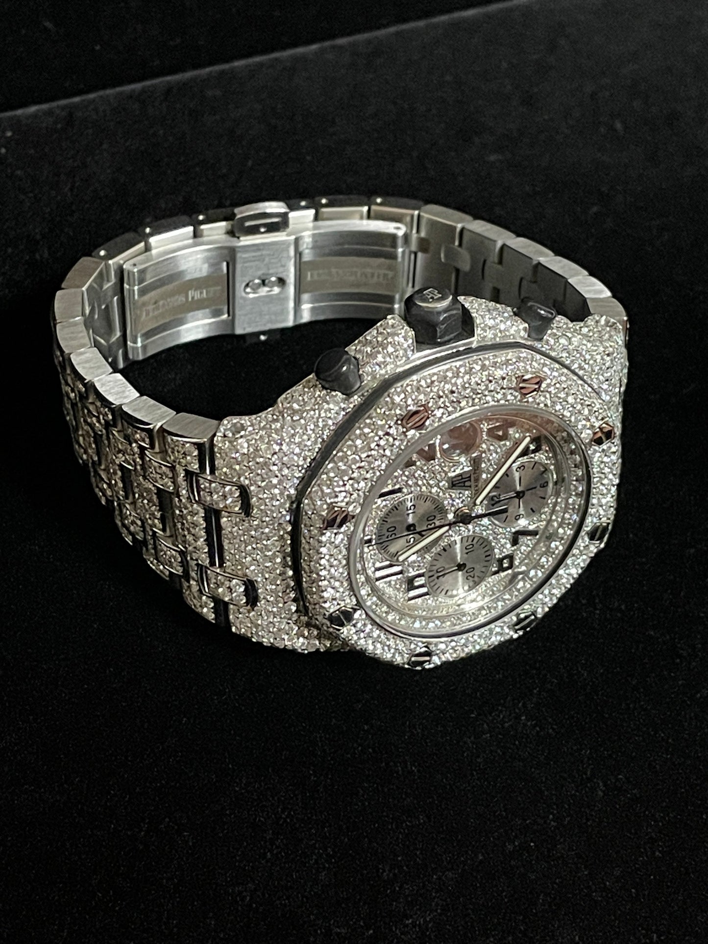 Audemars Piguet Royal Oak Offshore Chrono Iced Out 26020ST With 2 straps 42mm