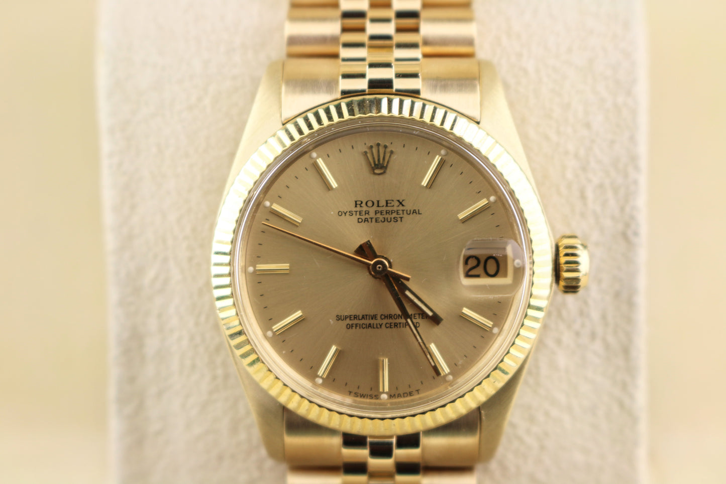 1974 Rolex Datejust Midsize 6827 Champagne Dial 18kt Yellow Gold Jubilee 31mm