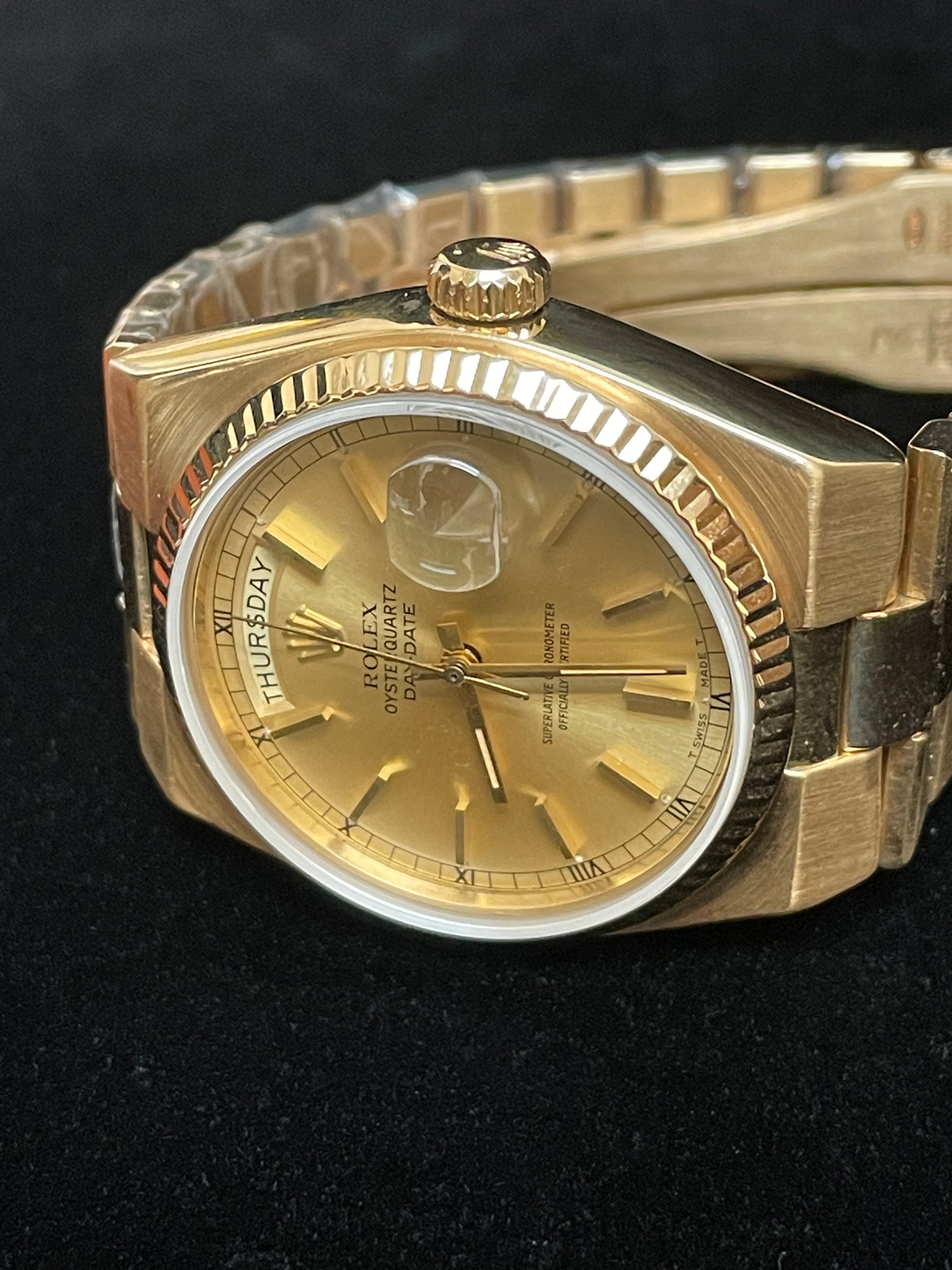 1978 Rolex Day-Date Oysterquartz 19018 Champagne Dial 18kt President 36mm
