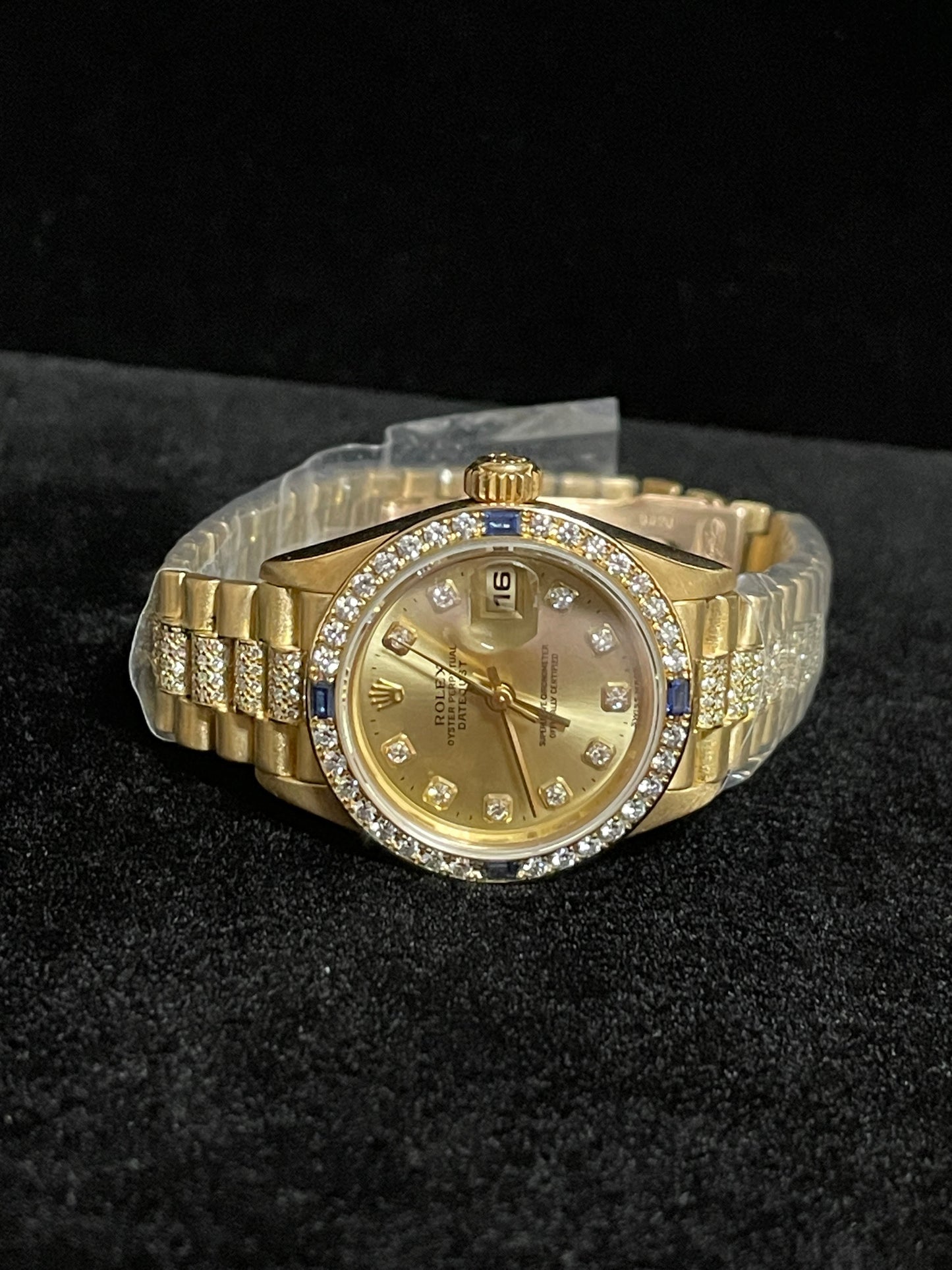 Rolex Ladies President 69088 Crown Collection Diamond and Sapphire 18kt YG 26mm