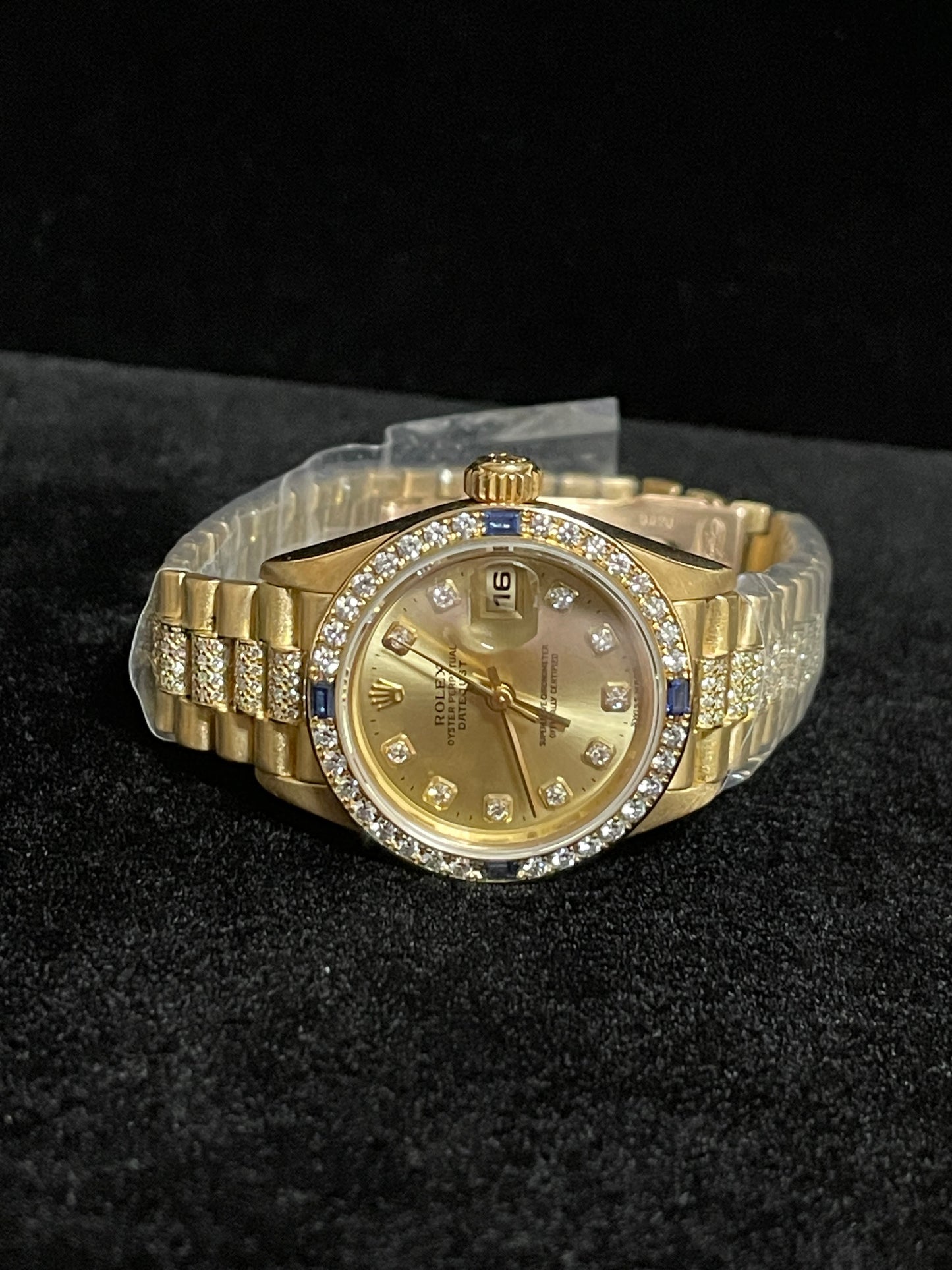 Rolex Ladies President 69088 Crown Collection Diamond and Sapphire 18kt YG 26mm