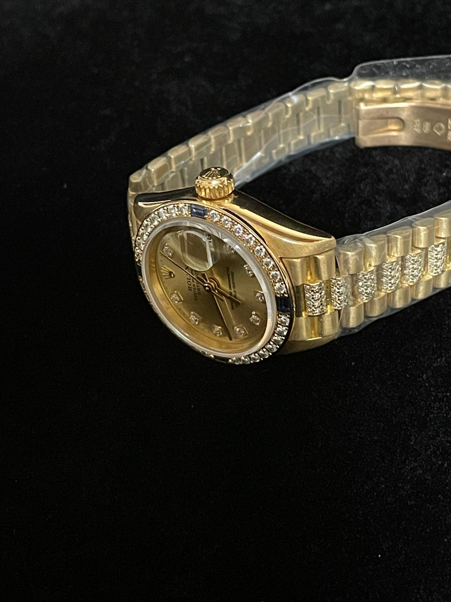 Rolex Ladies President 69088 Crown Collection Diamond and Sapphire 18kt YG 26mm