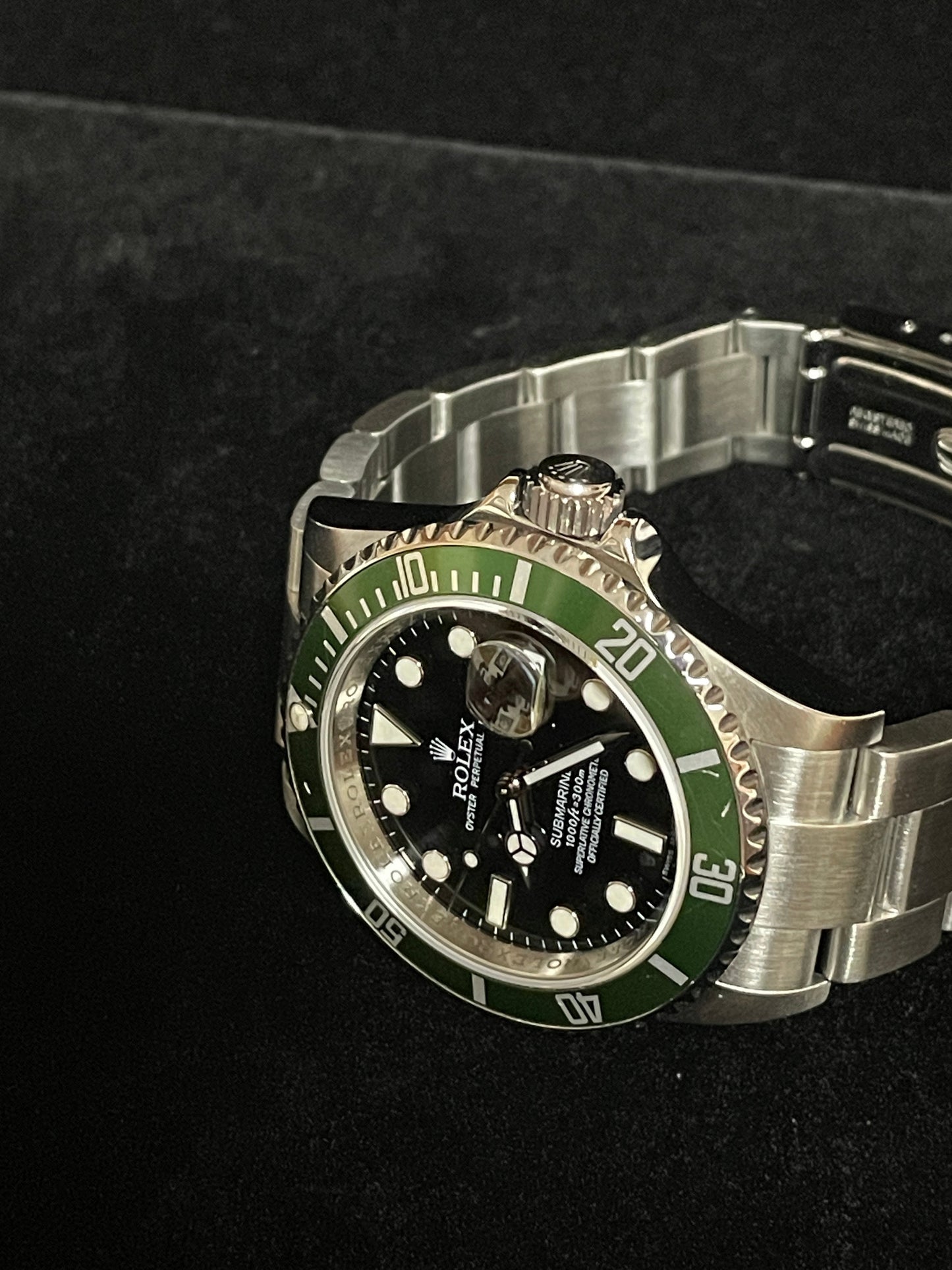 2009 Rolex Kermit Submariner 16610LV Black Dial Engraved Rehaut W/ Papers 40mm