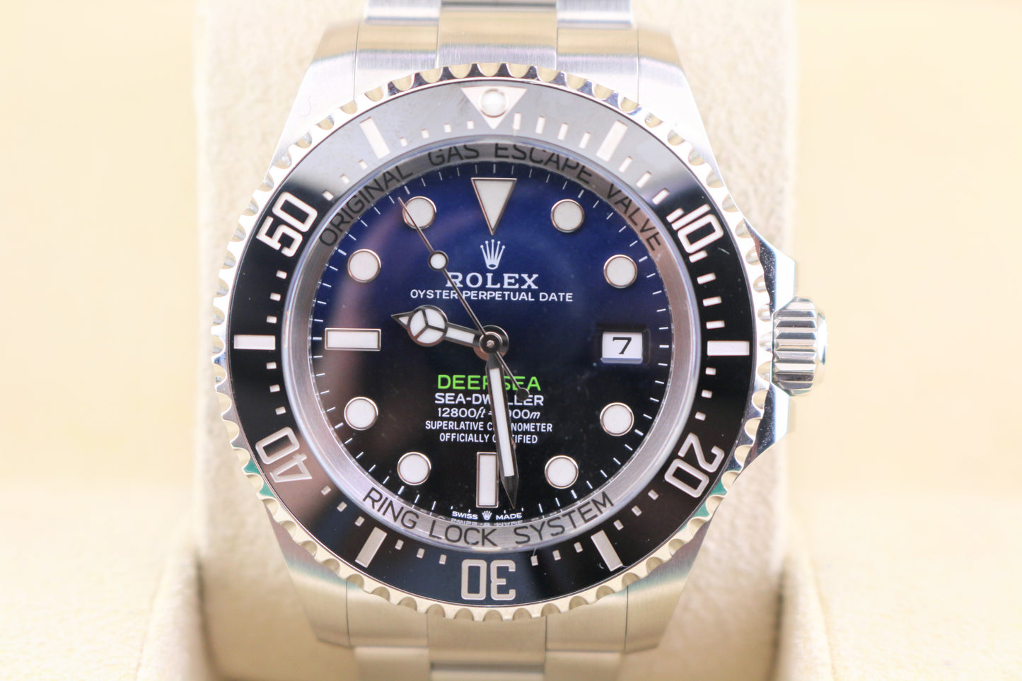 2025 Rolex Deepsea Sea-Dweller 136660 James Cameron Blk Blue Dial SS Oyster 44mm