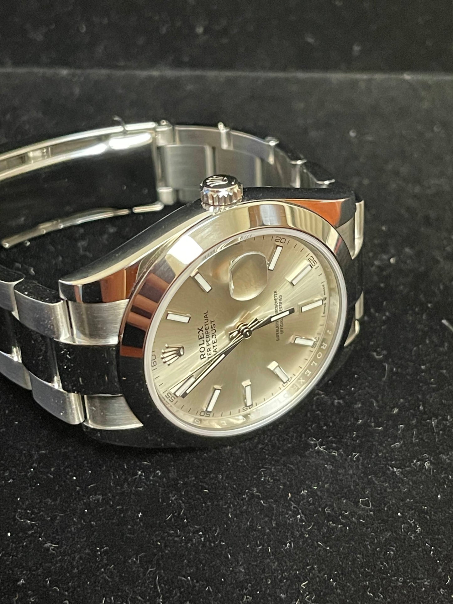 2022 Rolex Datejust 126300 Silver Dial SS Oyster With Papers 41mm
