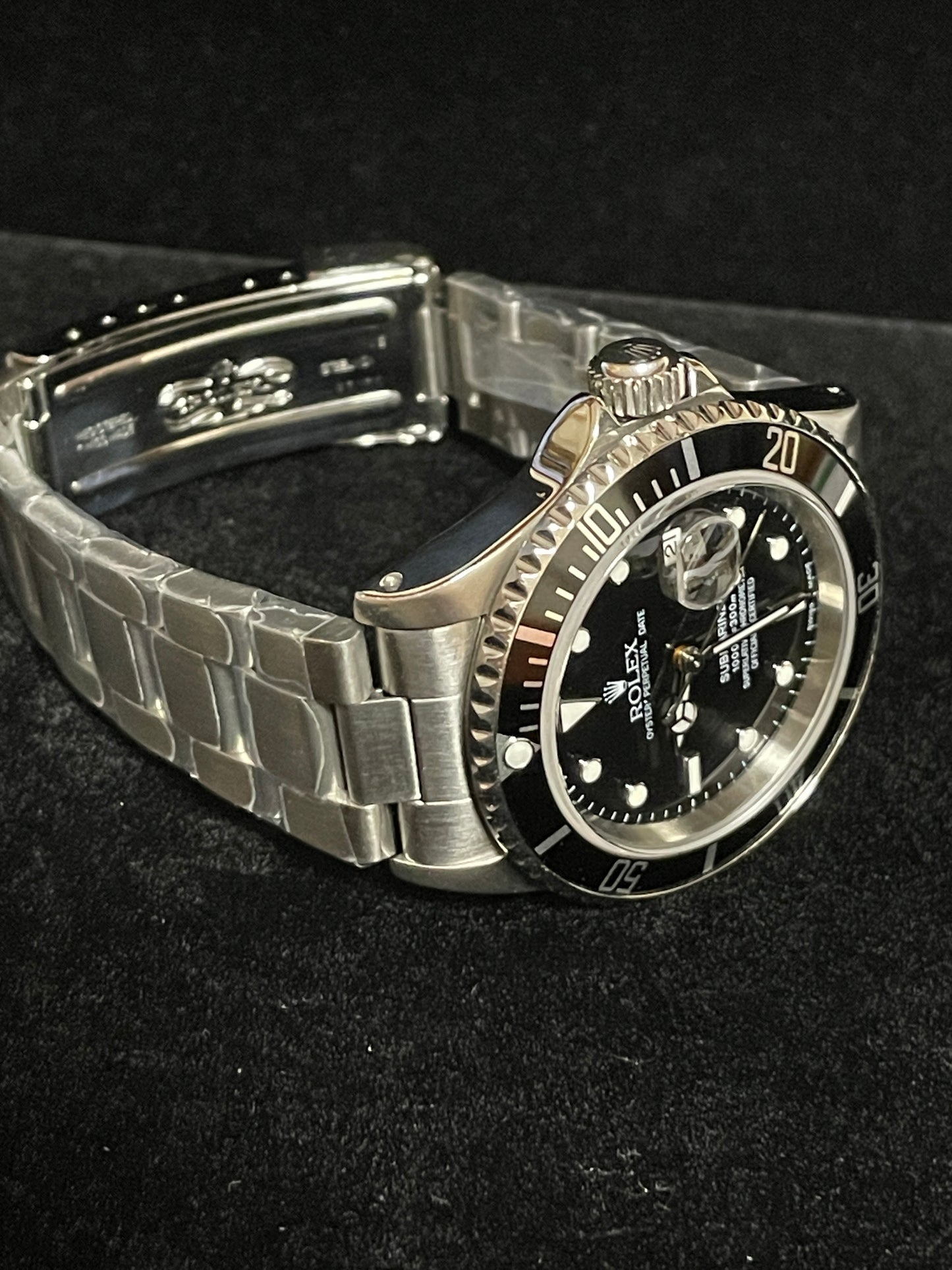 1996 Rolex Submariner Date 16610 Black Dial SS Oyster with RSC papers 40mm
