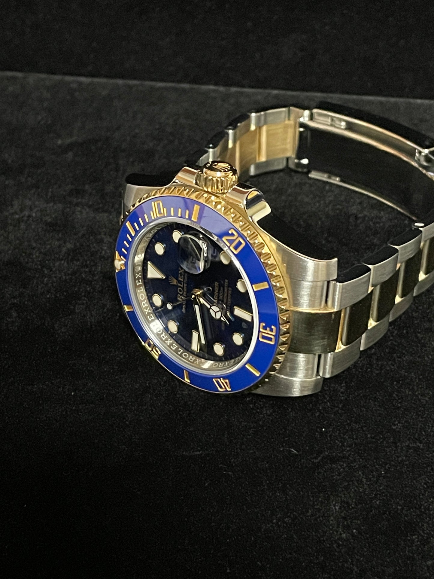 2017 Rolex Submariner Bluesy 116613lb Blue Dial TT 18kt Oyster With Papers 40mm