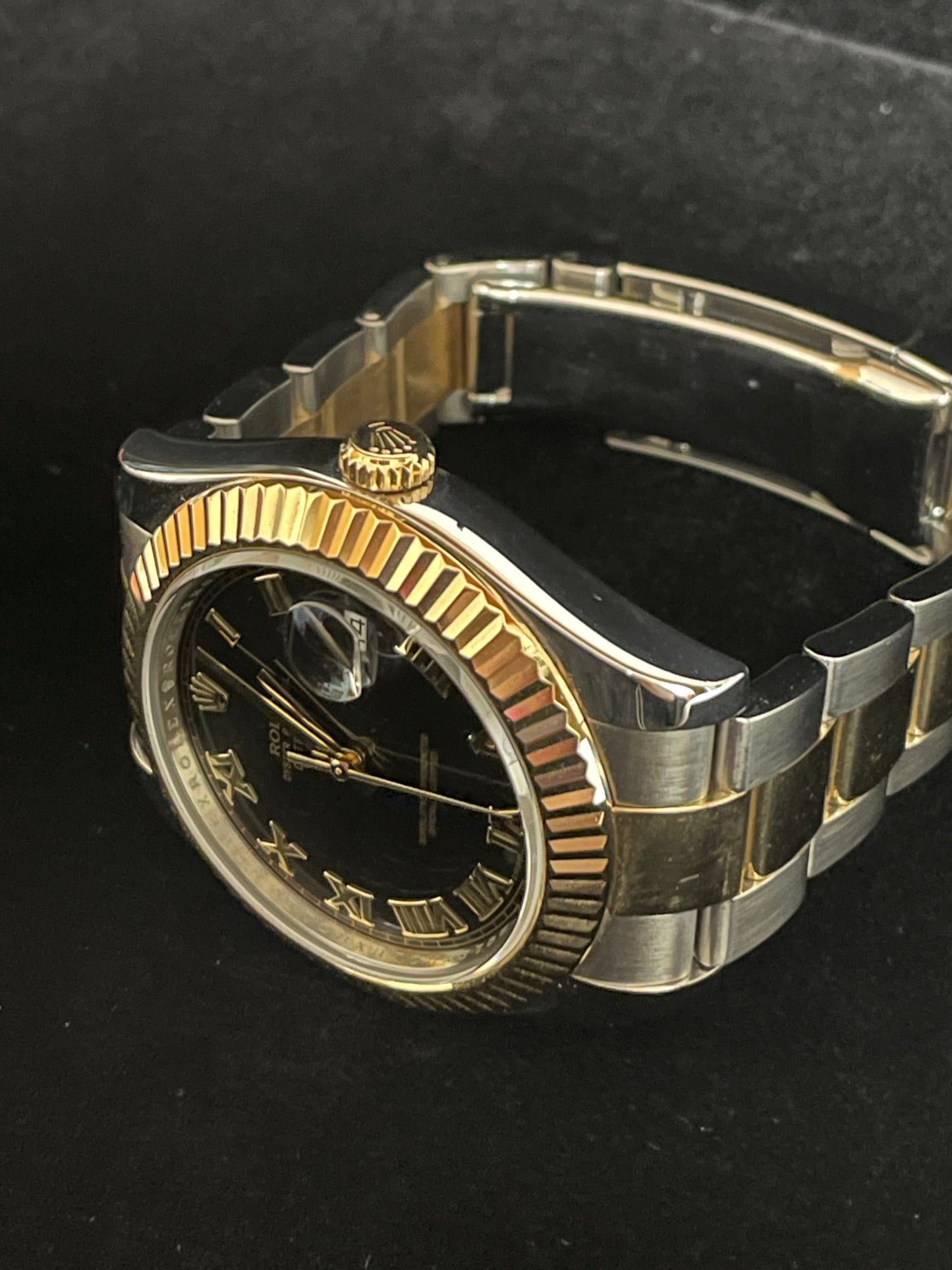 OHA 2011 Rolex Datejust 116333 Black Roman Dial TT 18kt Oyster With Papers 41mm