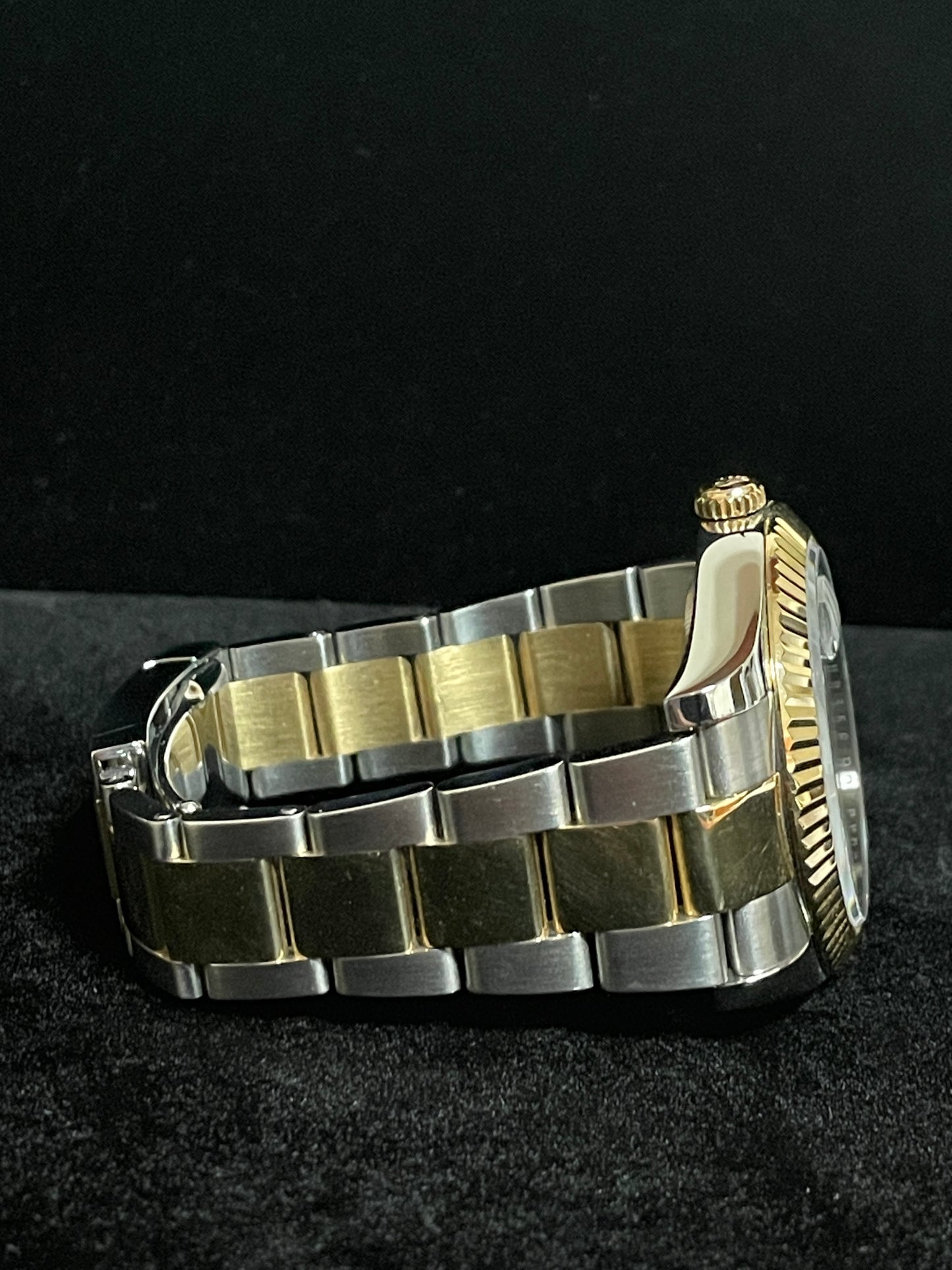 OHA 2011 Rolex Datejust 116333 Black Roman Dial TT 18kt Oyster With Papers 41mm