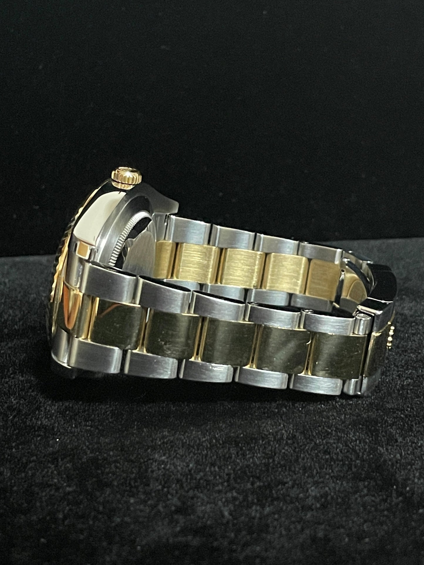 OHA 2011 Rolex Datejust 116333 Black Roman Dial TT 18kt Oyster With Papers 41mm