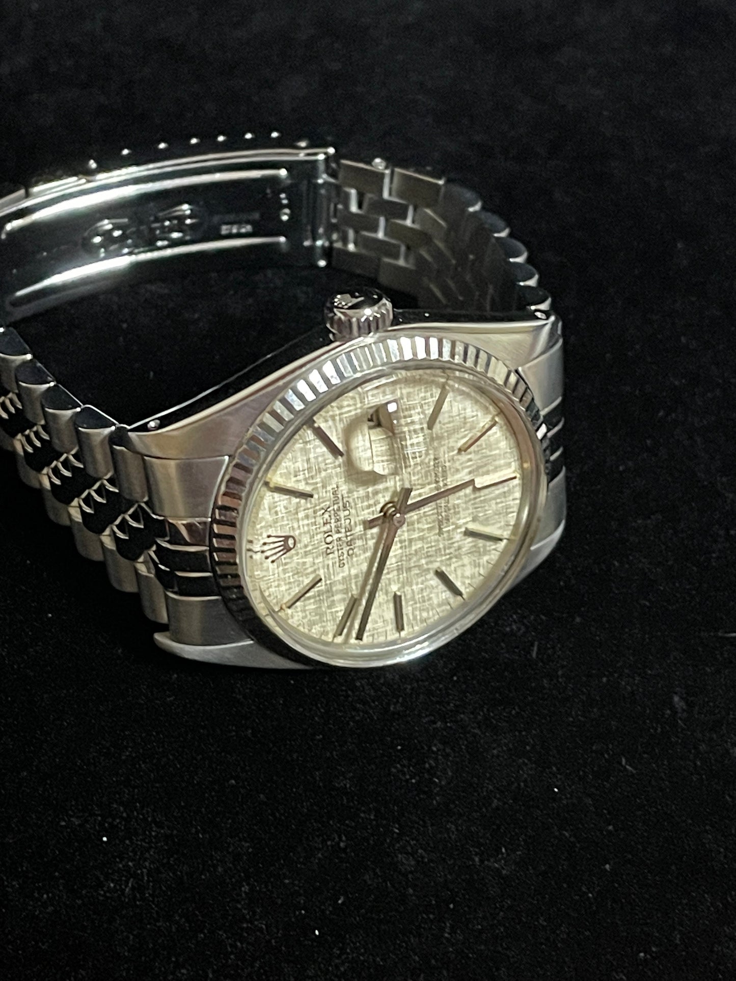 1978 Rolex Datejust 16014 Silver Linen Dial SS Jubilee 18kt Fluted WG Bezel 36mm