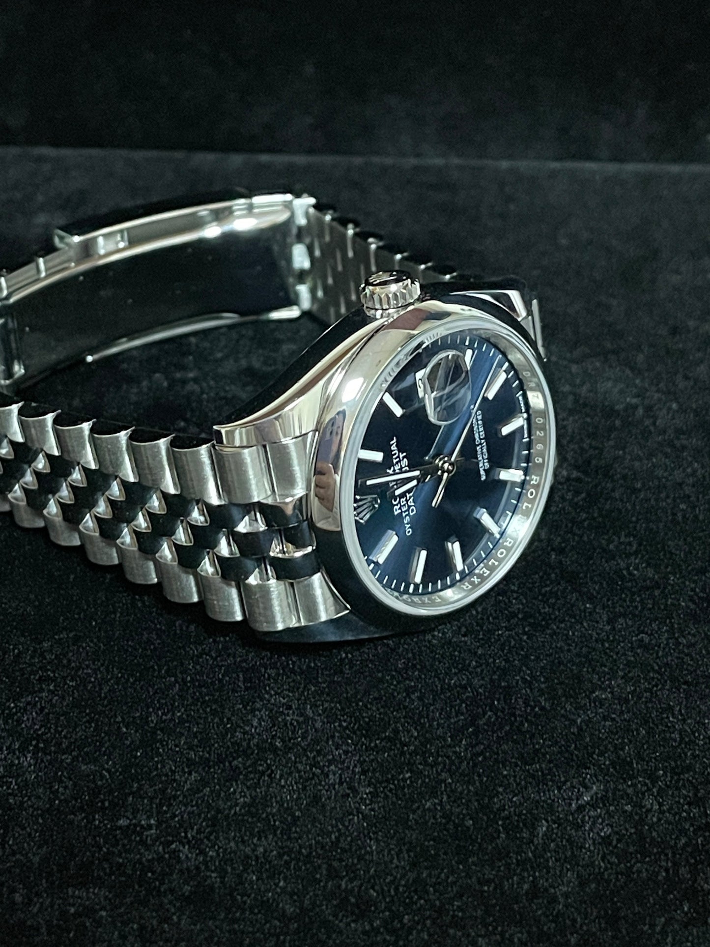 2025 Rolex Datejust 126200 Blue Dial Smooth Bezel SS Jubilee With Papers 36mm