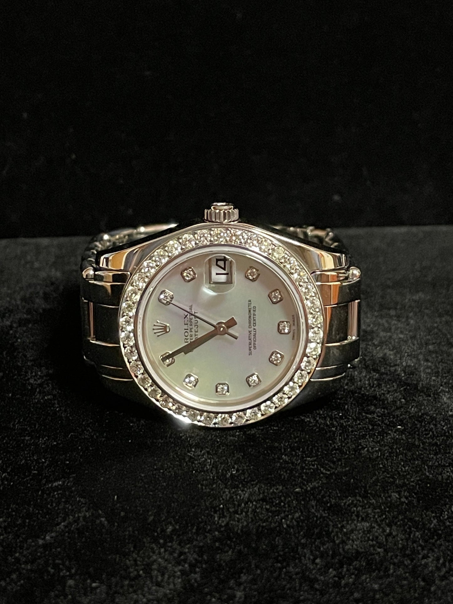 2002 Rolex Ladies 81209 MOP Diamond Dial and Bezel WG 18kt Pearlmaster 34mm