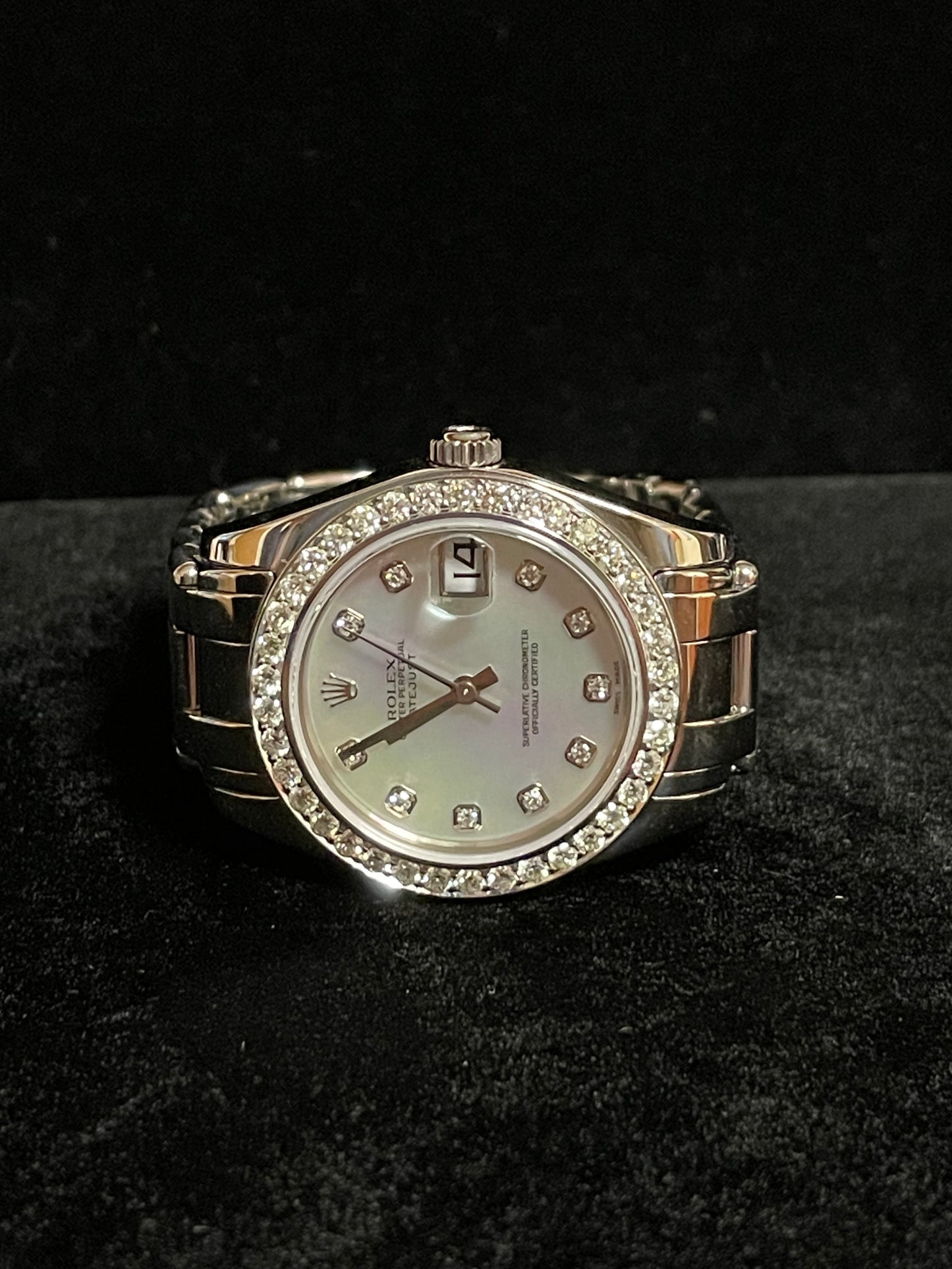 2002 Rolex Ladies 81209 MOP Diamond Dial and Bezel WG 18kt Pearlmaster 34mm