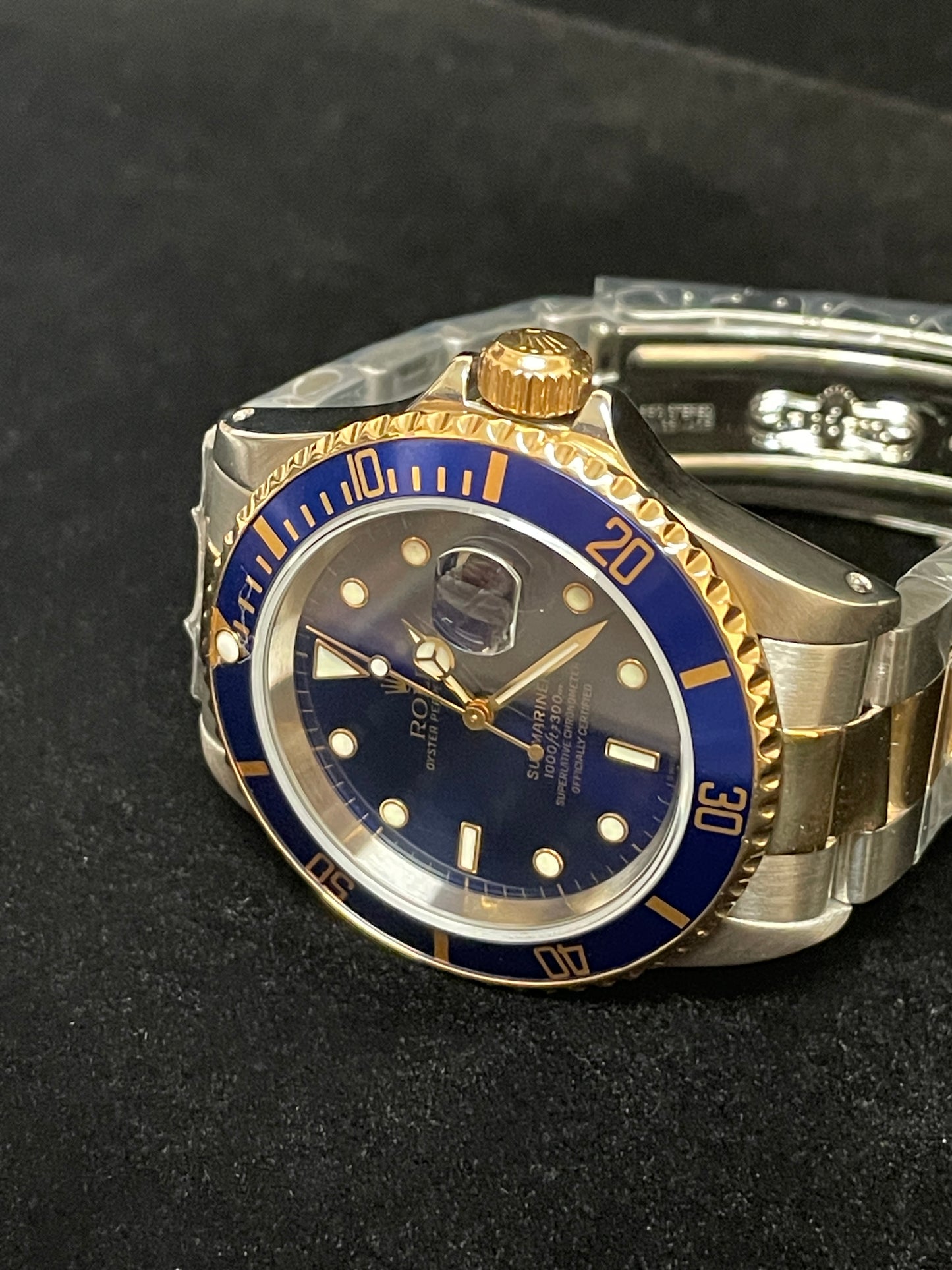 1997 Rolex Mens Submariner 16613 Blue Dial TT 18kt Oyster No Papers 40mm