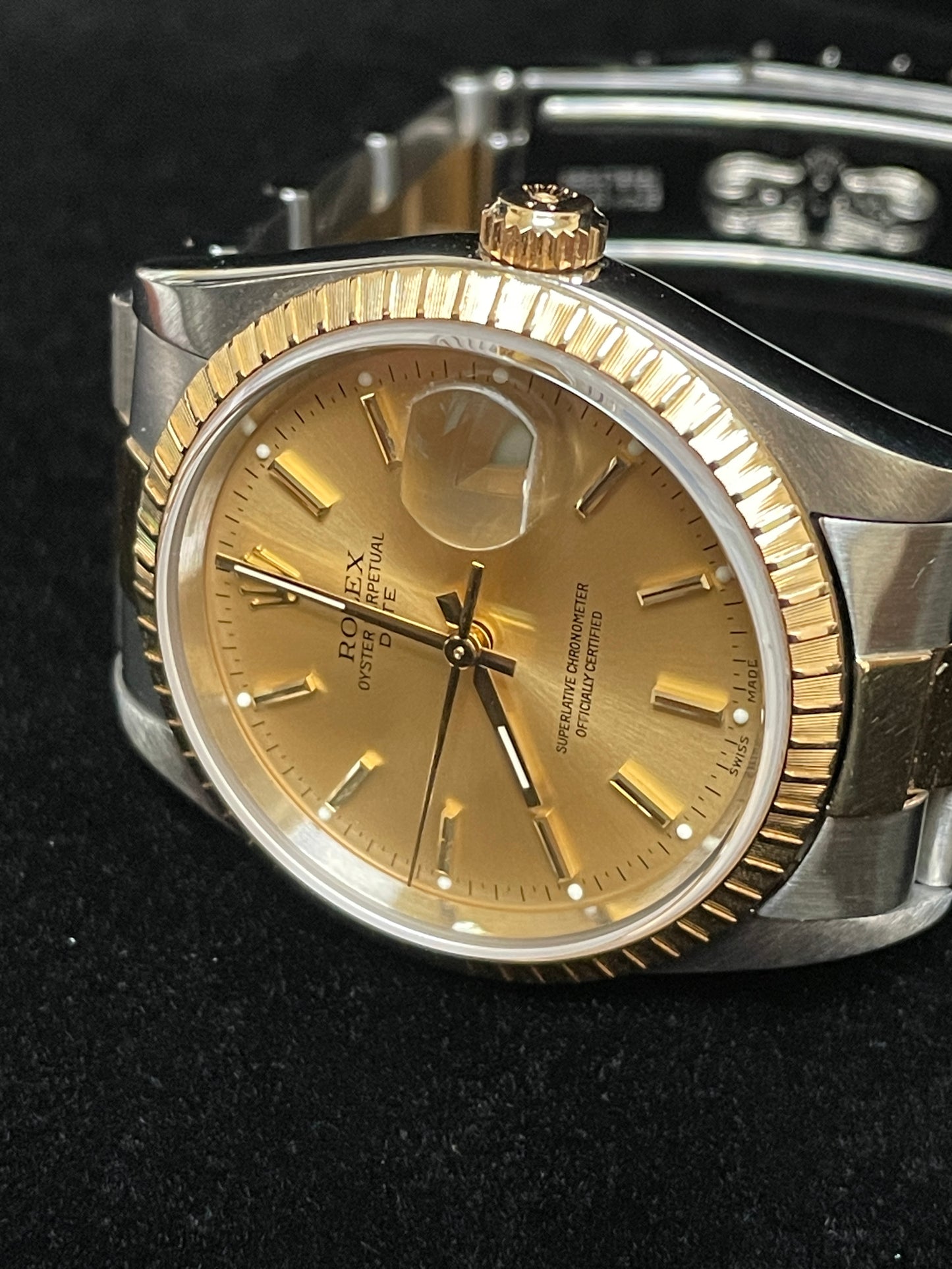 2002 Rolex Date 15223 Champagne Stick Dial TT Oyster No Papers 34mm