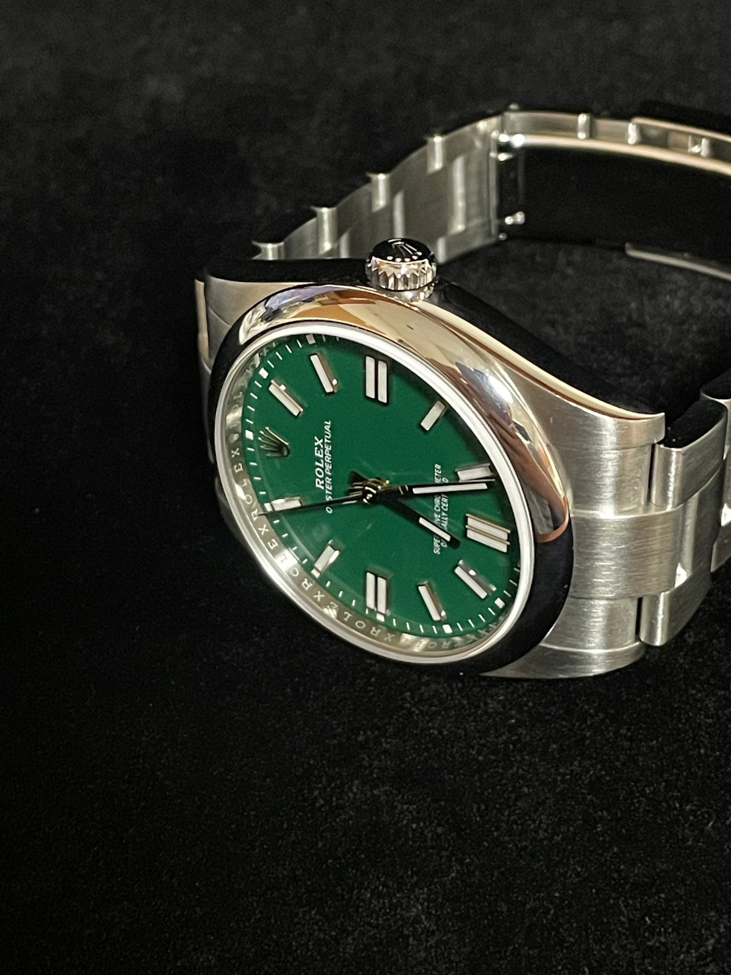 2023 Rolex Oyster Perpetual 124300 Green Dial SS Oyster With Papers 41mm