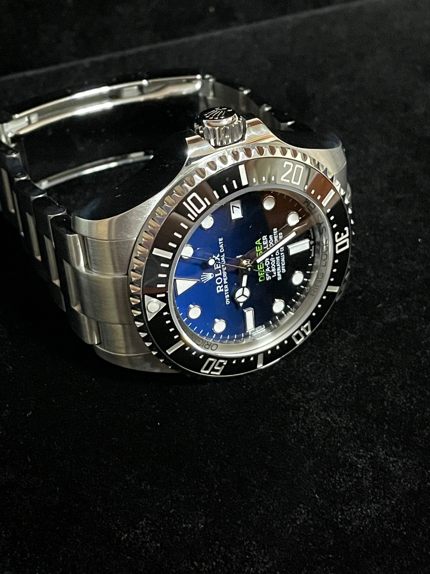 2025 Rolex Deepsea Sea-Dweller 136660 James Cameron Blk Blue Dial SS Oyster 44mm