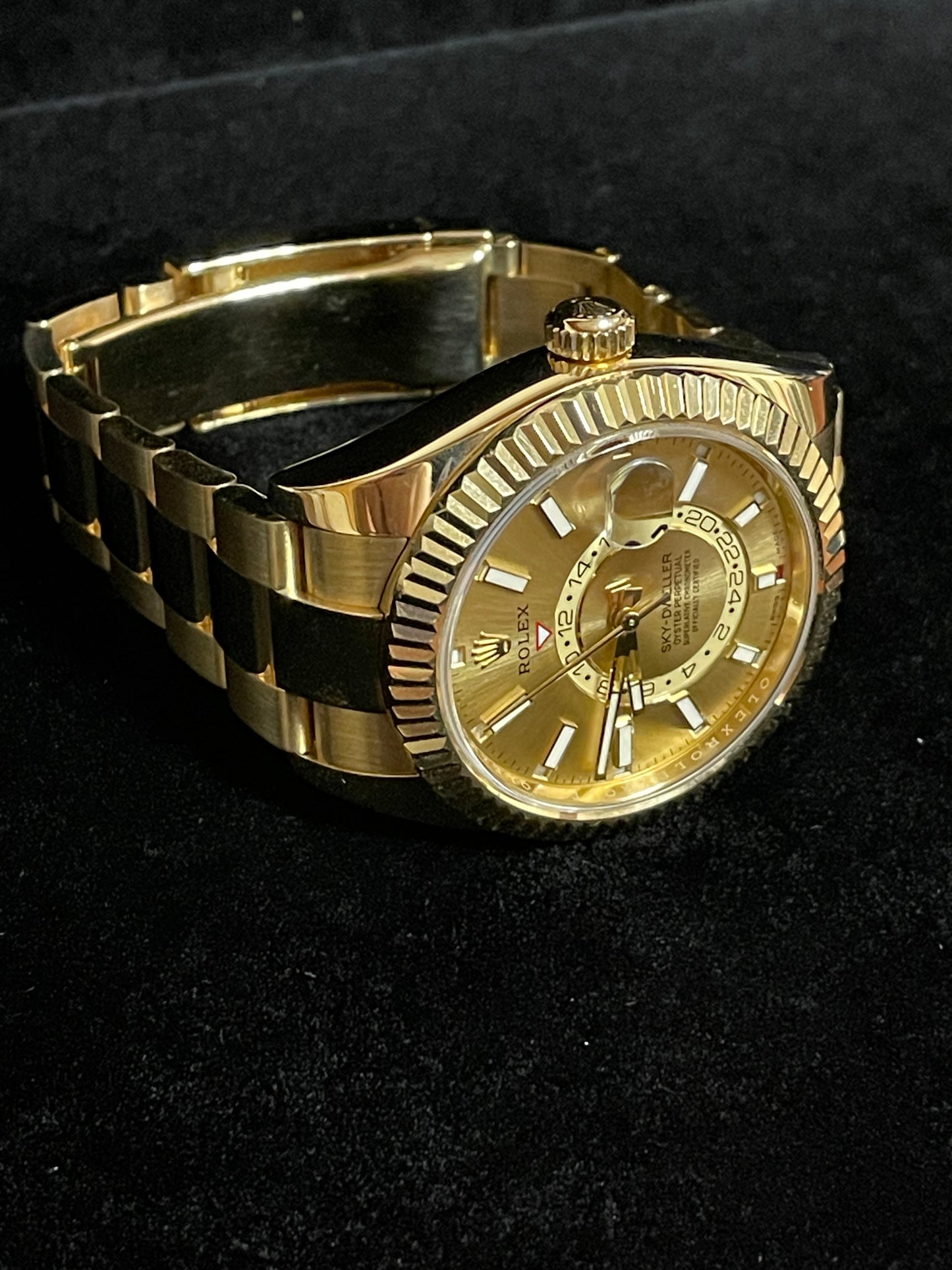 2022 Rolex Sky-Dweller 326938 Champagne Dial 18kt Oyster With Papers 42mm