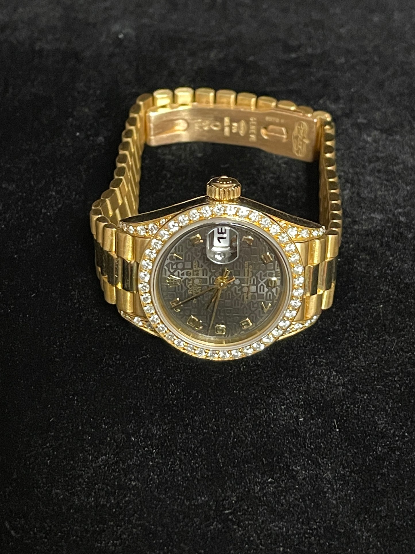 Rolex Datejust 69038 Black Anniversary Dial Diamond Case 18kt YG President 26mm