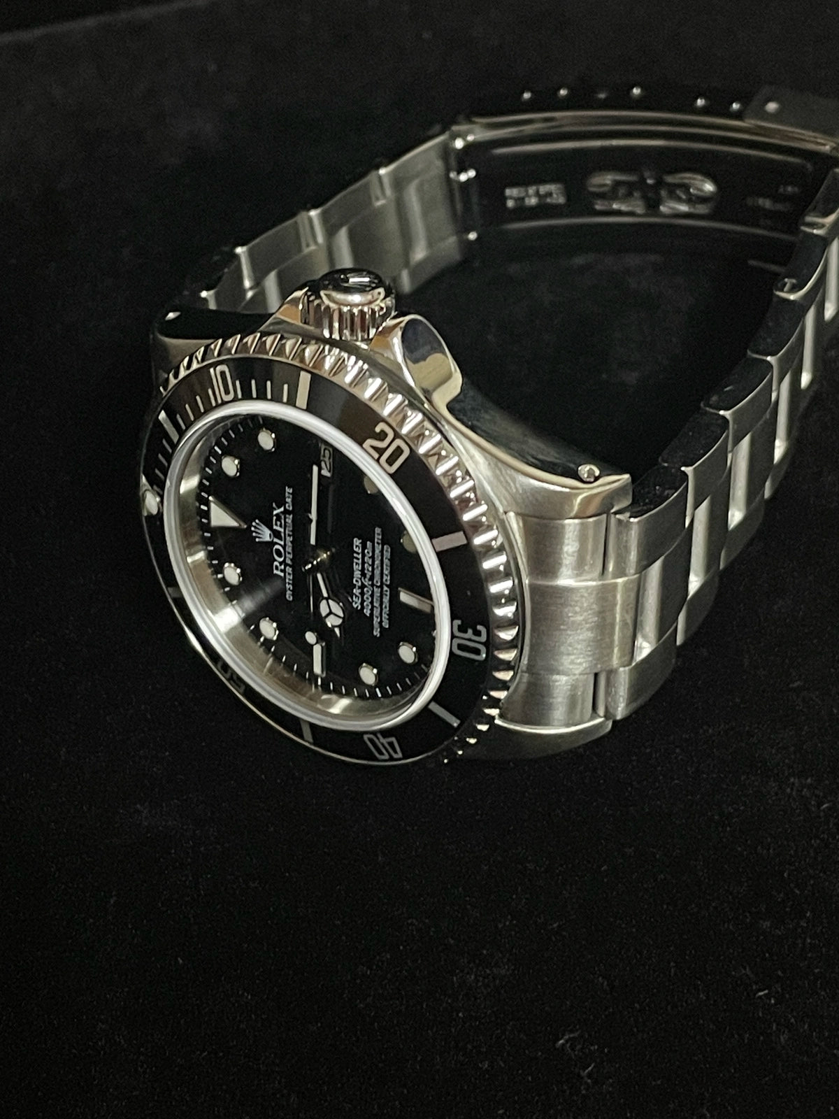 1999 Rolex Sea-Dweller 16600 Black Dial SS Oyster No Papers 40mm