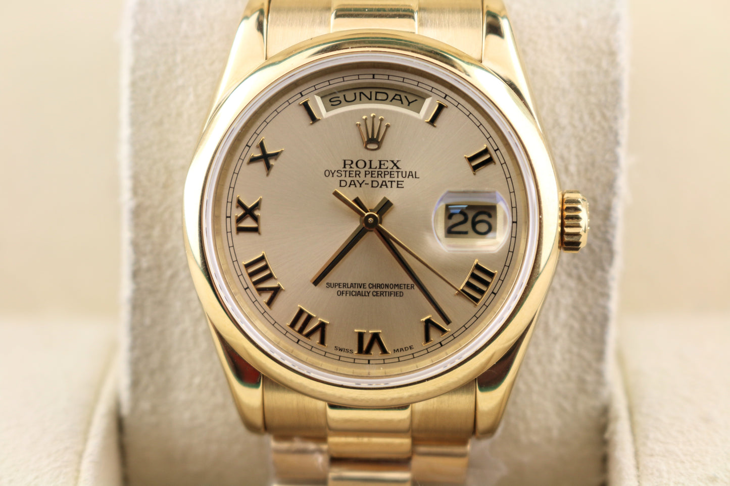 2000 Rolex Day-Date 118208 Champagne Roman Dial SEL Heavy 18kt President 36mm