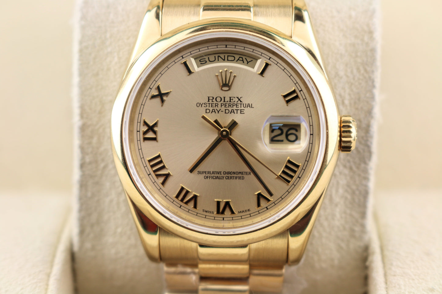 2000 Rolex Day-Date 118208 Champagne Roman Dial SEL Heavy 18kt President 36mm