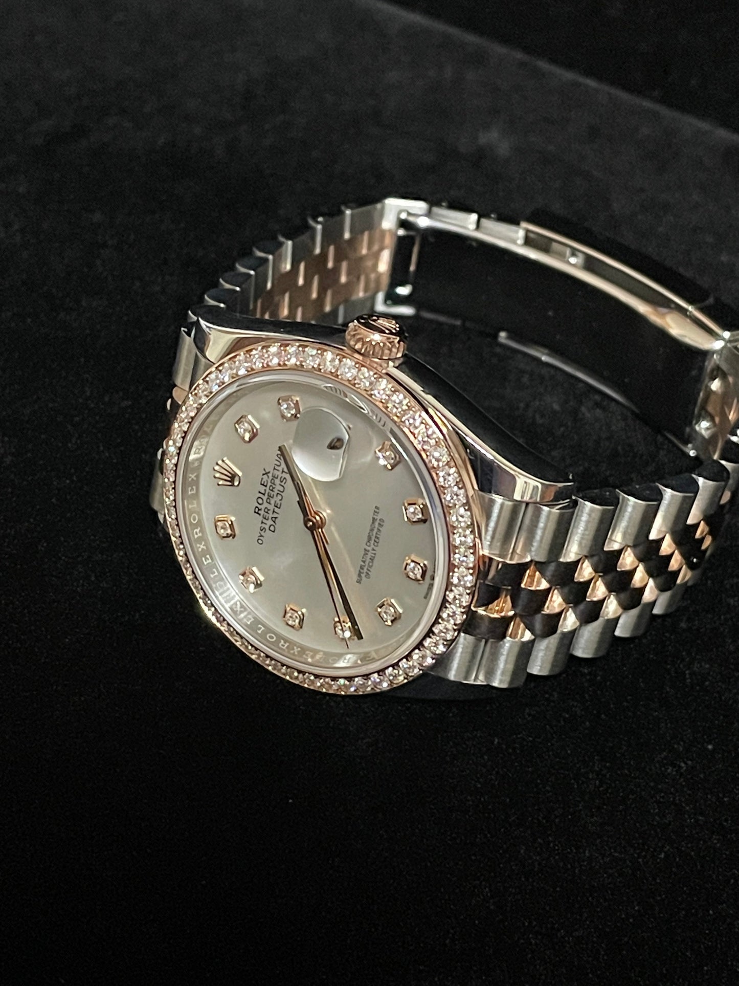 2023 Rolex Datejust 126281RBR White MOP Diam Dial + Bezel TT Jubilee Papers 36mm