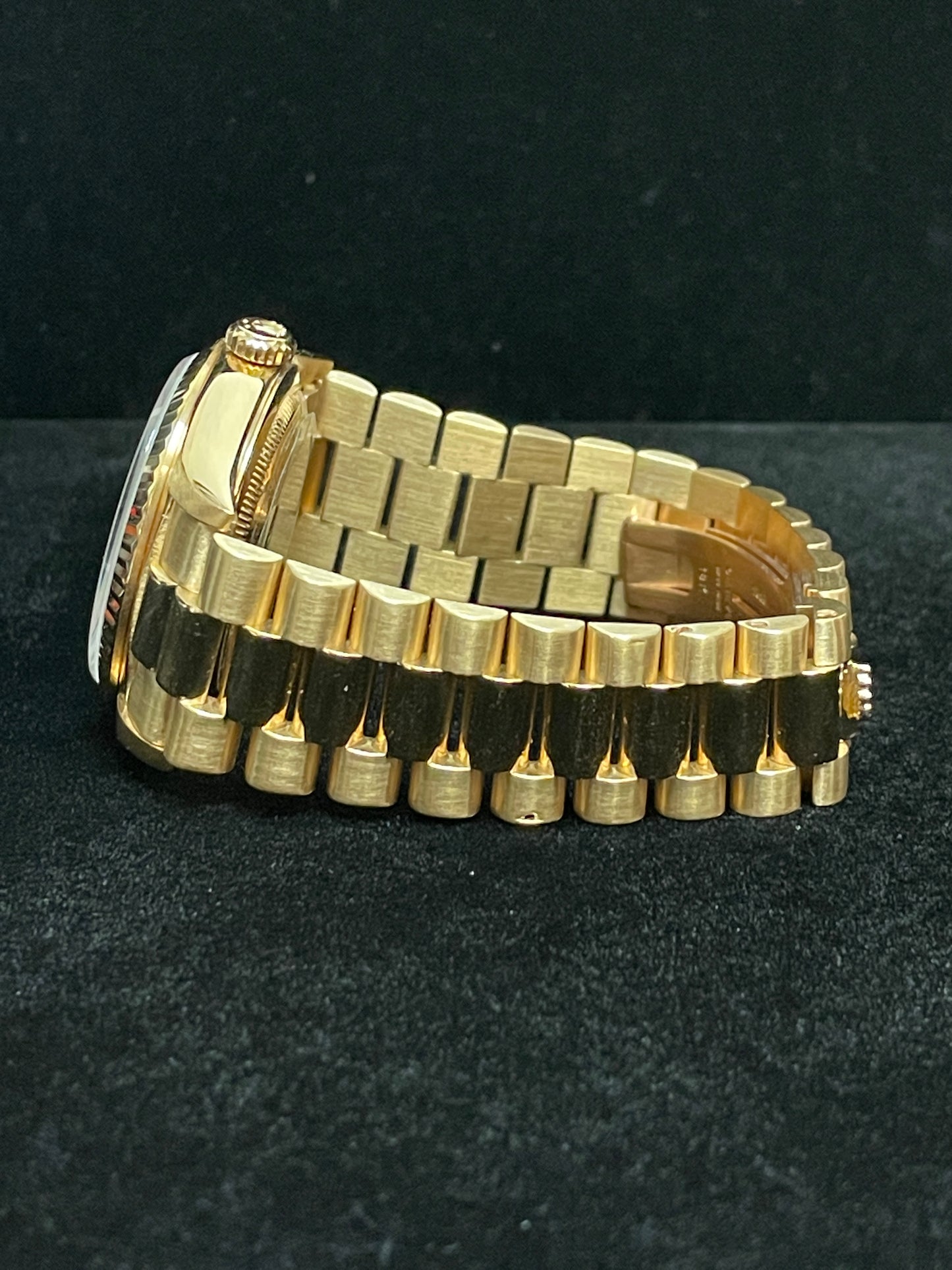 Rolex Day-Date 18238 Champagne Myriad Roman Dial 18kt President Open Papers 36mm