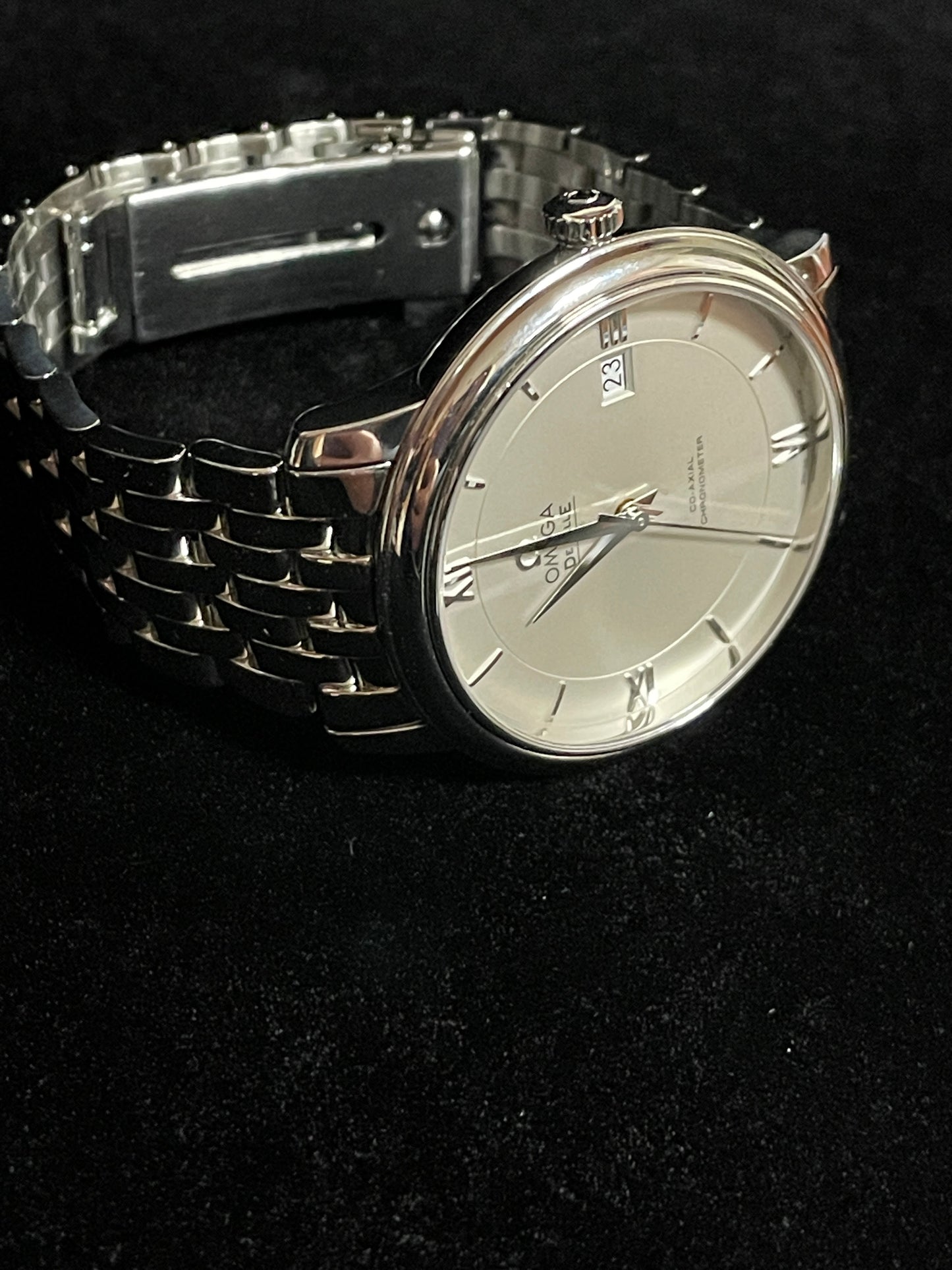 Omega Deville Prestige Co-axial 424.10.40.20.02.003 Silver Roman Dial SS 40mm