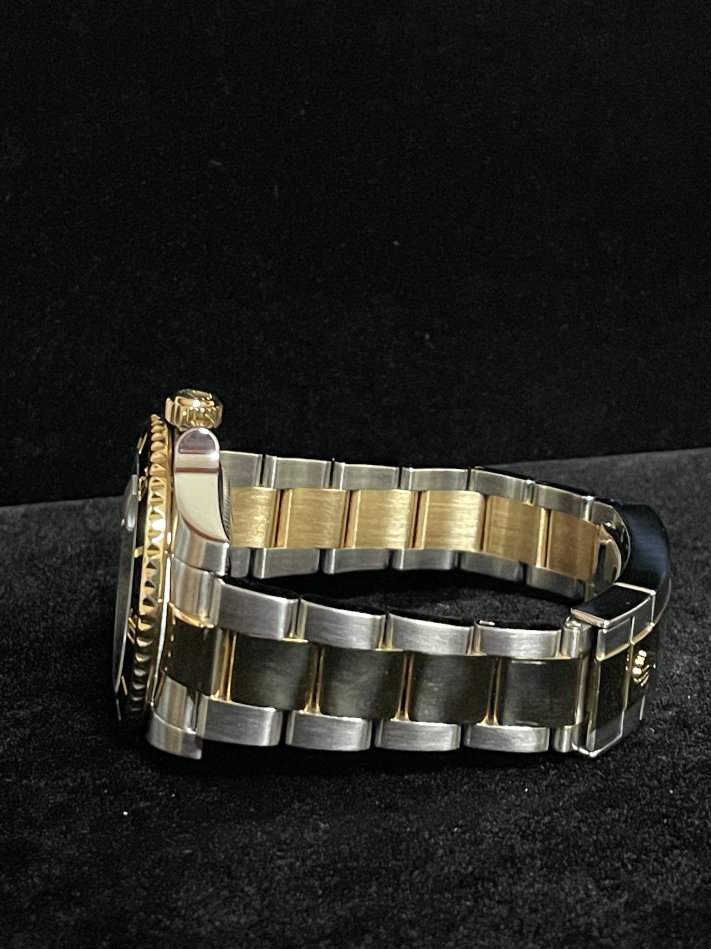 2009 Rolex Submariner 116613 Black Dial TT 18kt Oyster No Papers 40mm
