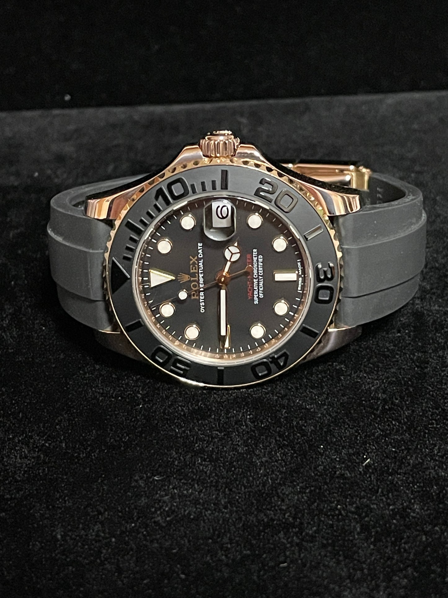 Rolex Yacht-Master Midsize 268655 Black Dial RG 18kt OysterFlex With Papers 37mm