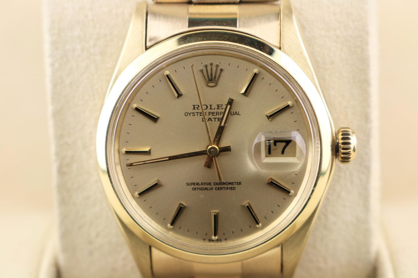 1970 Rolex Date 1500 Solid Gold Champagne Dial 14kt C+I Rivet Bracelet 34mm