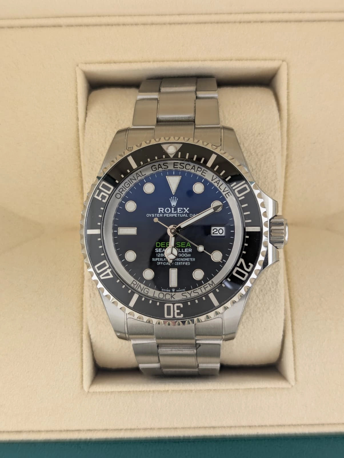 2023 Rolex Sea Dweller James Cameron 136660 SS Oyster With Papers 44mm