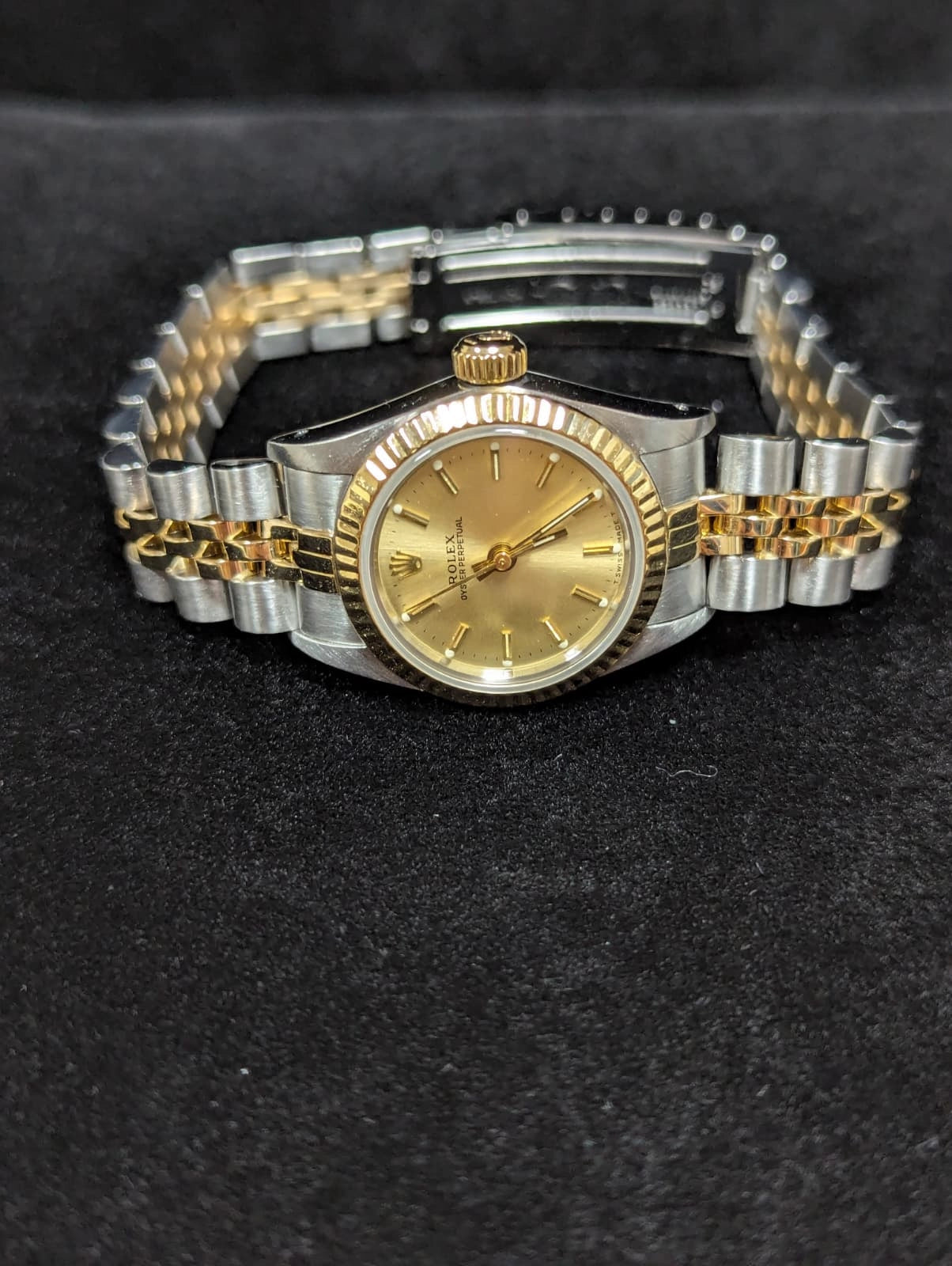 1985 Rolex Ladies Oyster Perpetual 67193 Champagne Dial TT Jubilee 26mm