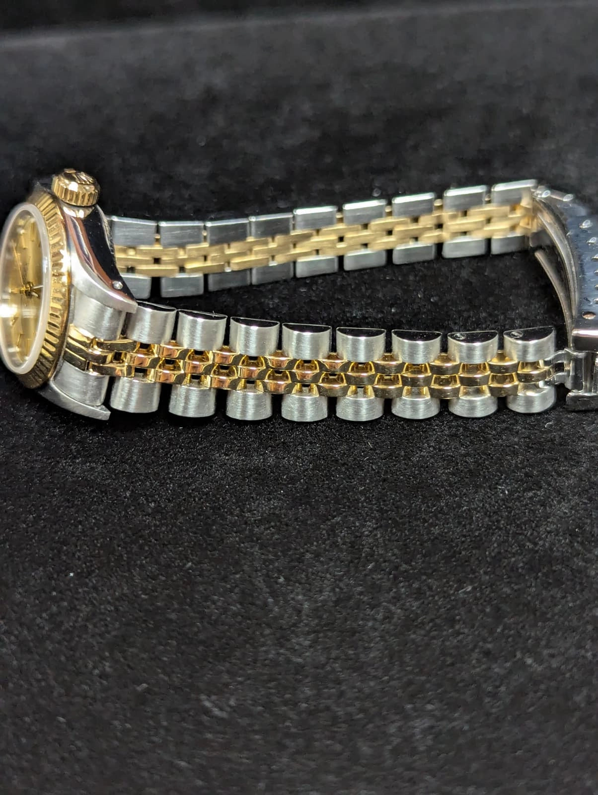 1985 Rolex Ladies Oyster Perpetual 67193 Champagne Dial TT Jubilee 26mm