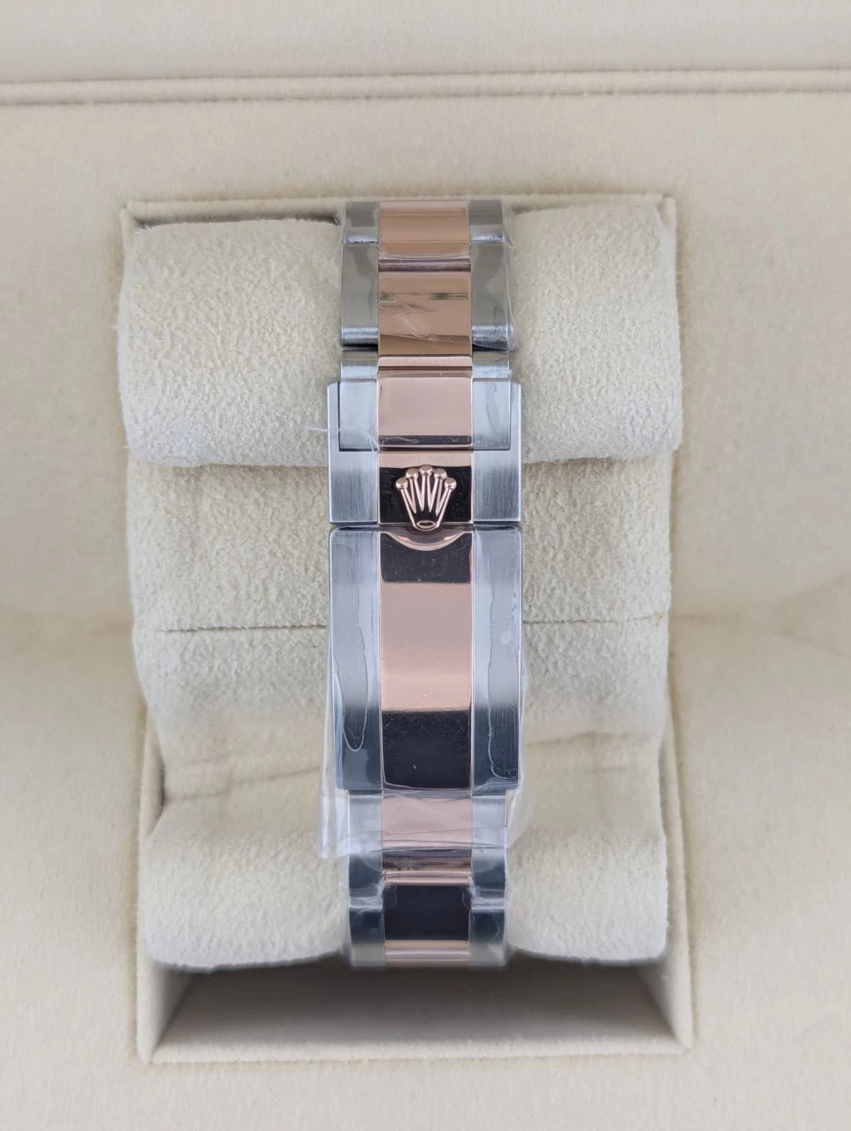 2019 Rolex Yacht-Master 268621 Black Dial TT Oyster Rose With Papers 37mm