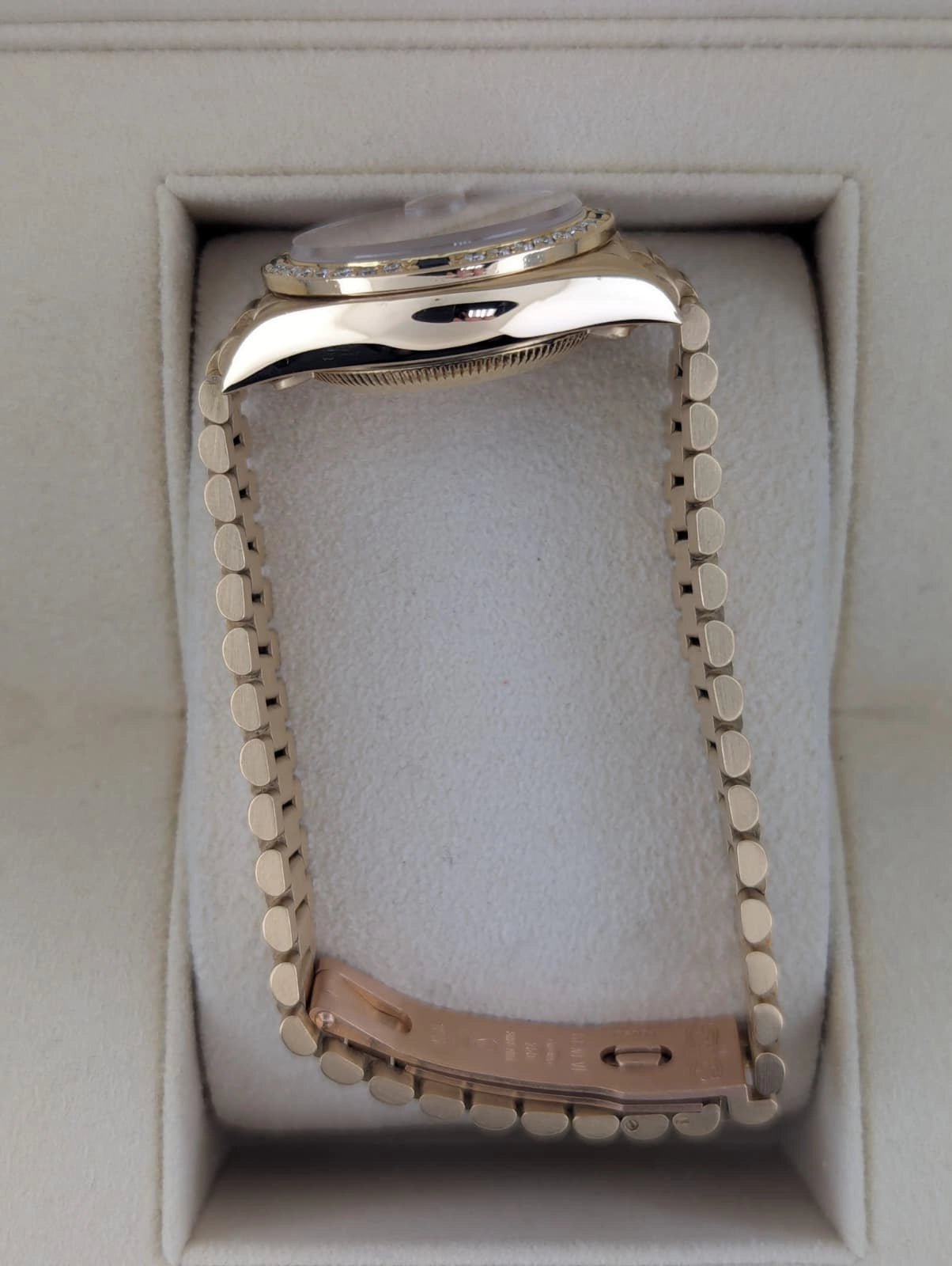 Rolex Lady Datejust 69088 Champ Diamond Dial Sapphire Bezel 18kt President 26mm