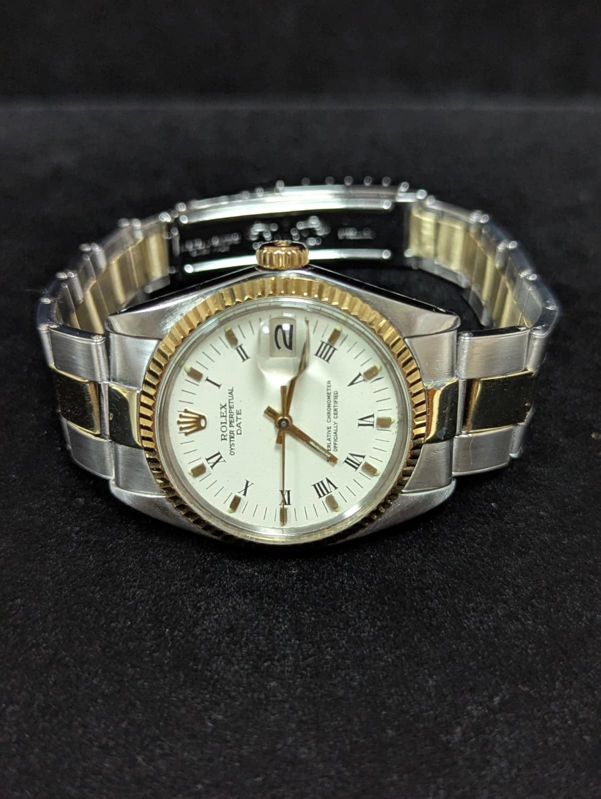 1969 Rolex Oyster Perpetual Date 1500 White Roman Dial TT Oyster Rivet 34mm