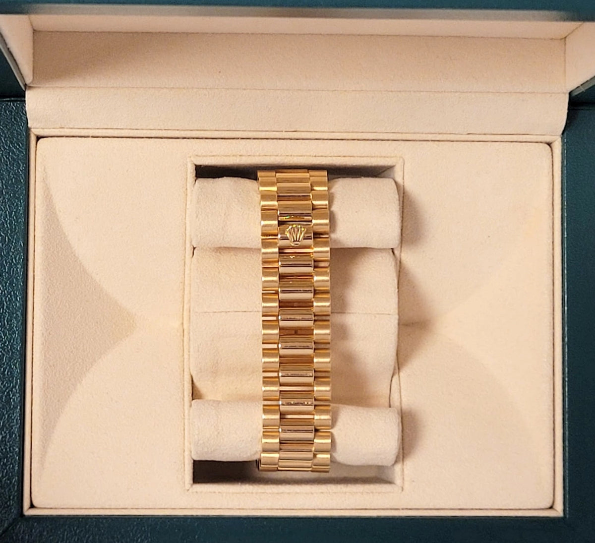 1990 Rolex Day-Date 18388 Jubilee Diamond Dial Bezel and Lugs 18kt President 36m
