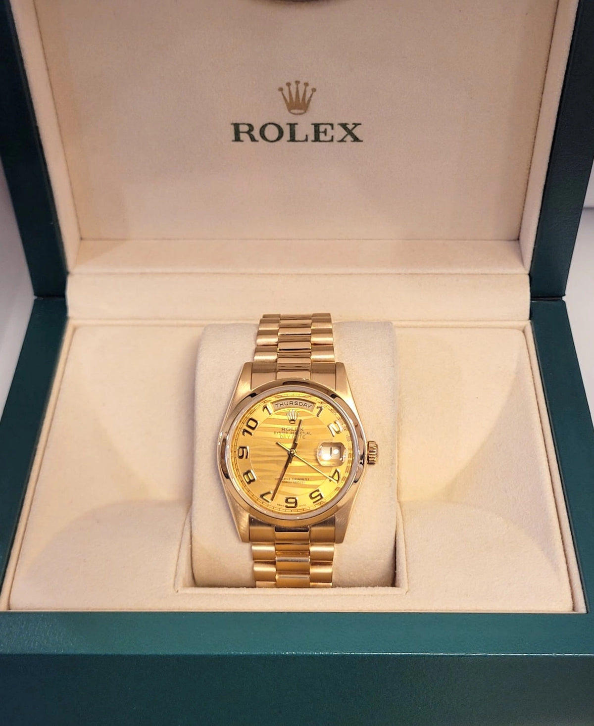 2000 Rolex Day-Date 118208 Champagne Wave Arabic Dial 18kt President 36mm