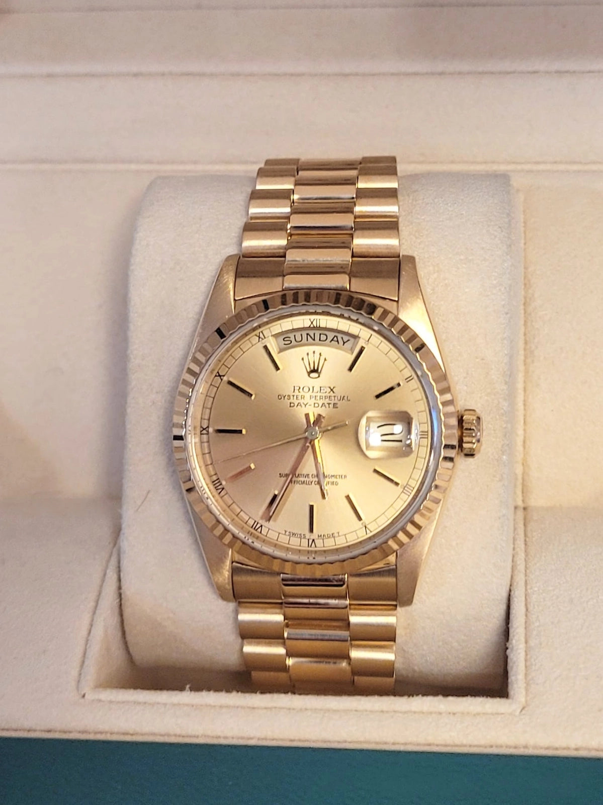 1988 Rolex Day-Date 18238 Champagne Dial 18kt President No Papers 36mm