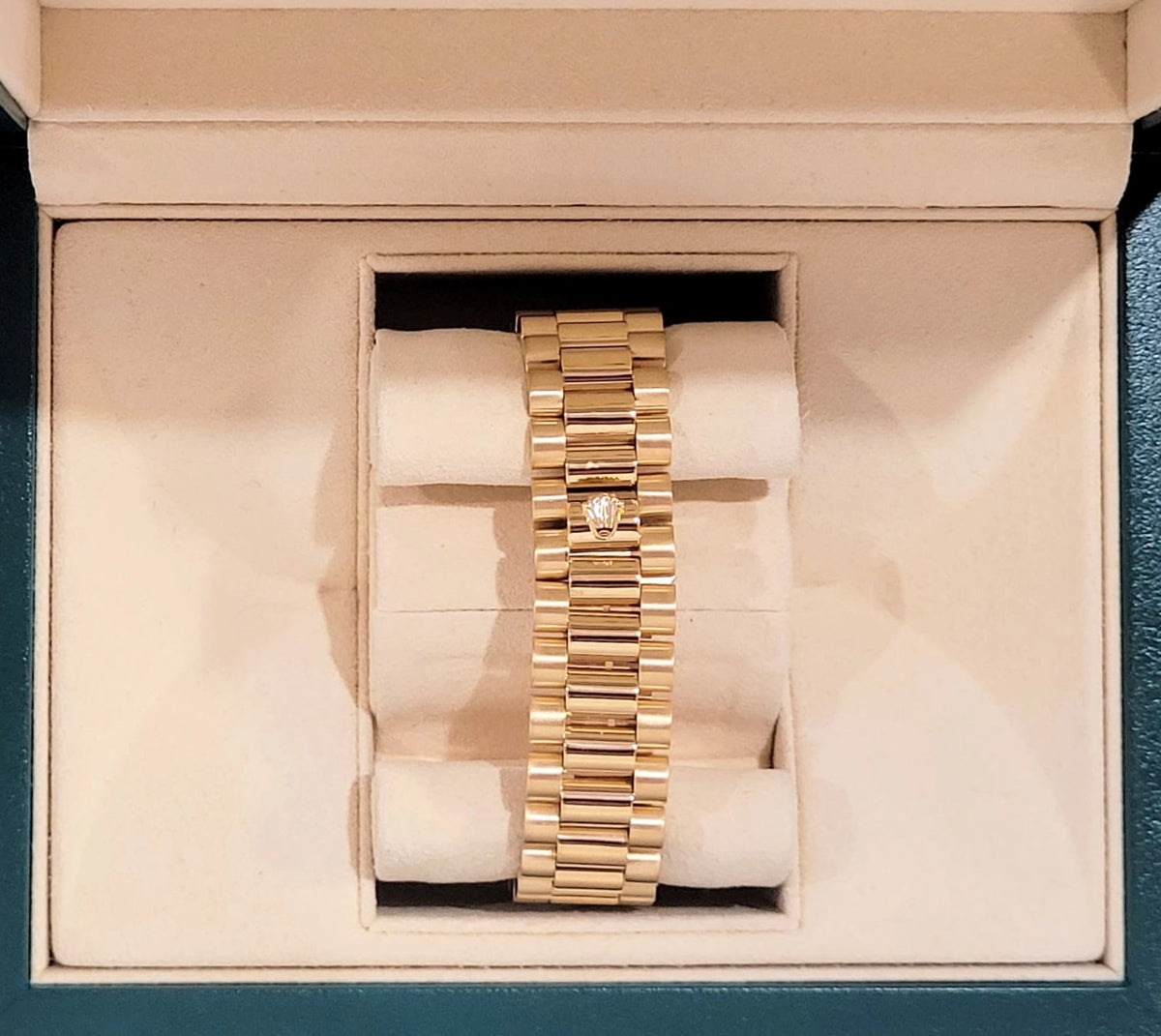 1988 Rolex Day-Date 18238 Champagne Dial 18kt President No Papers 36mm