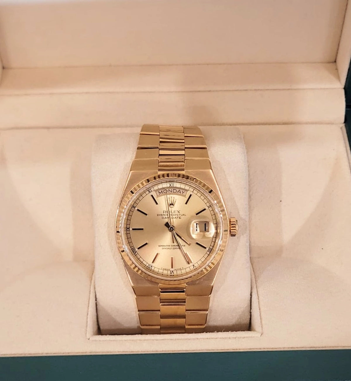 1981 Rolex Day-Date Oysterquartz 19018 Champagne Dial YG 18kt No Papers 36mm