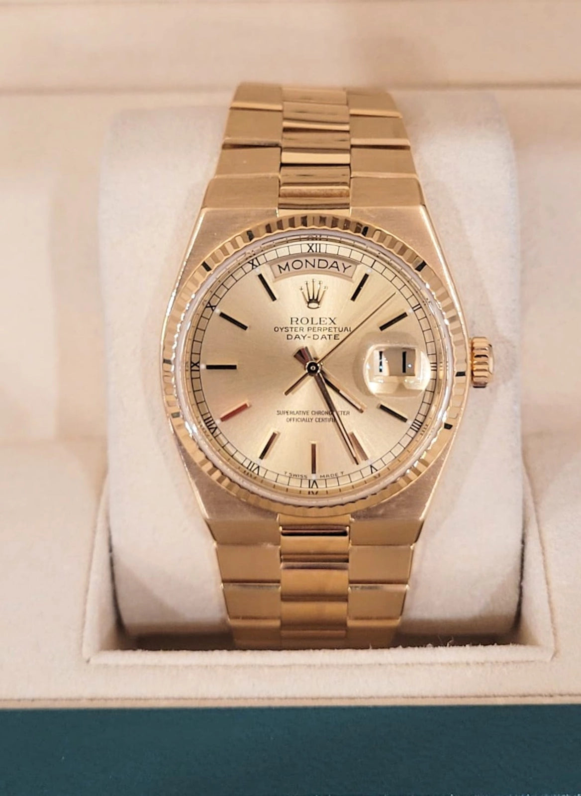 1981 Rolex Day-Date Oysterquartz 19018 Champagne Dial YG 18kt No Papers 36mm