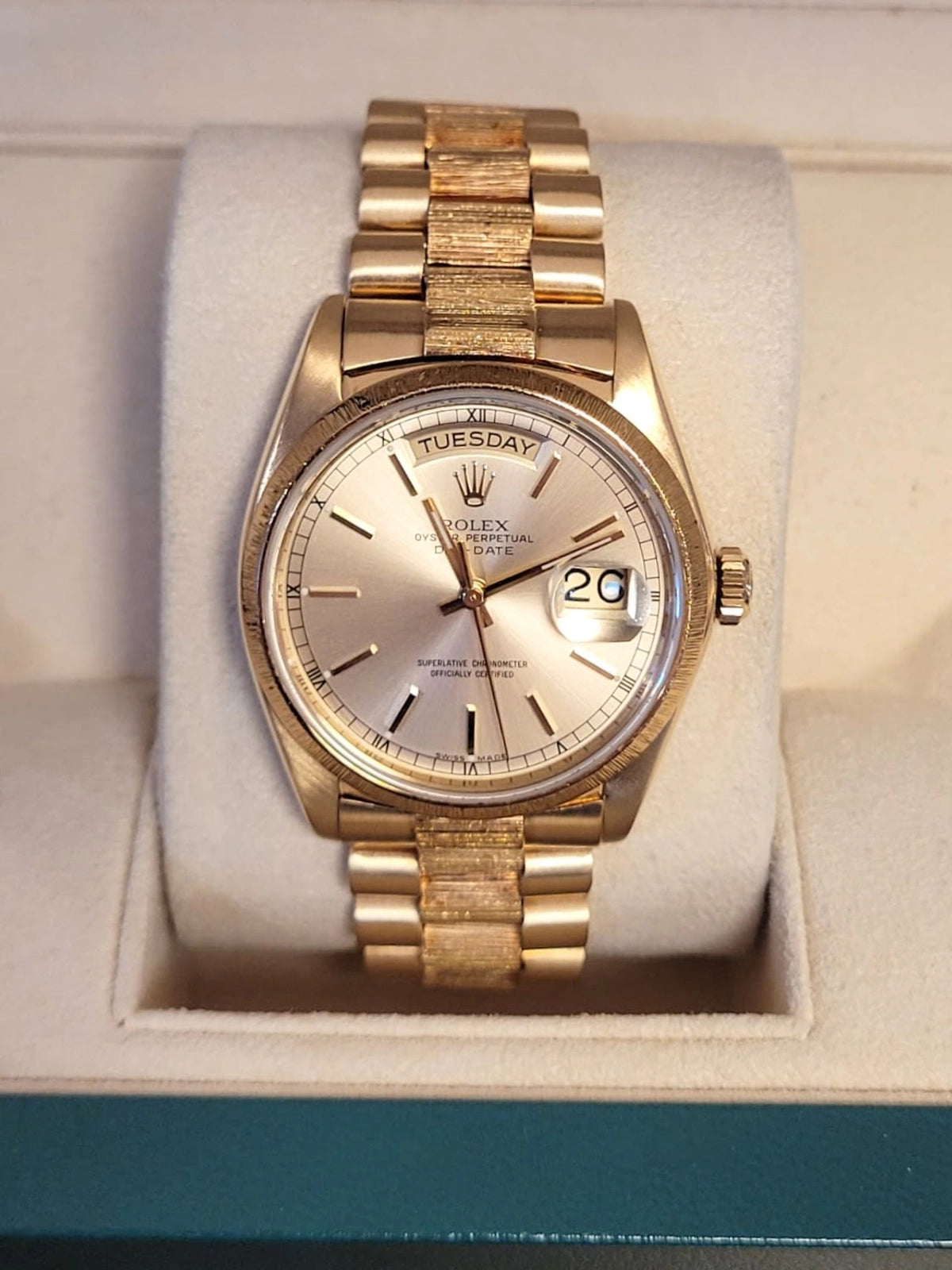 1979 Rolex Day-Date 18078 Champagne Dial 18kt President W/ RSC Service Card 36mm